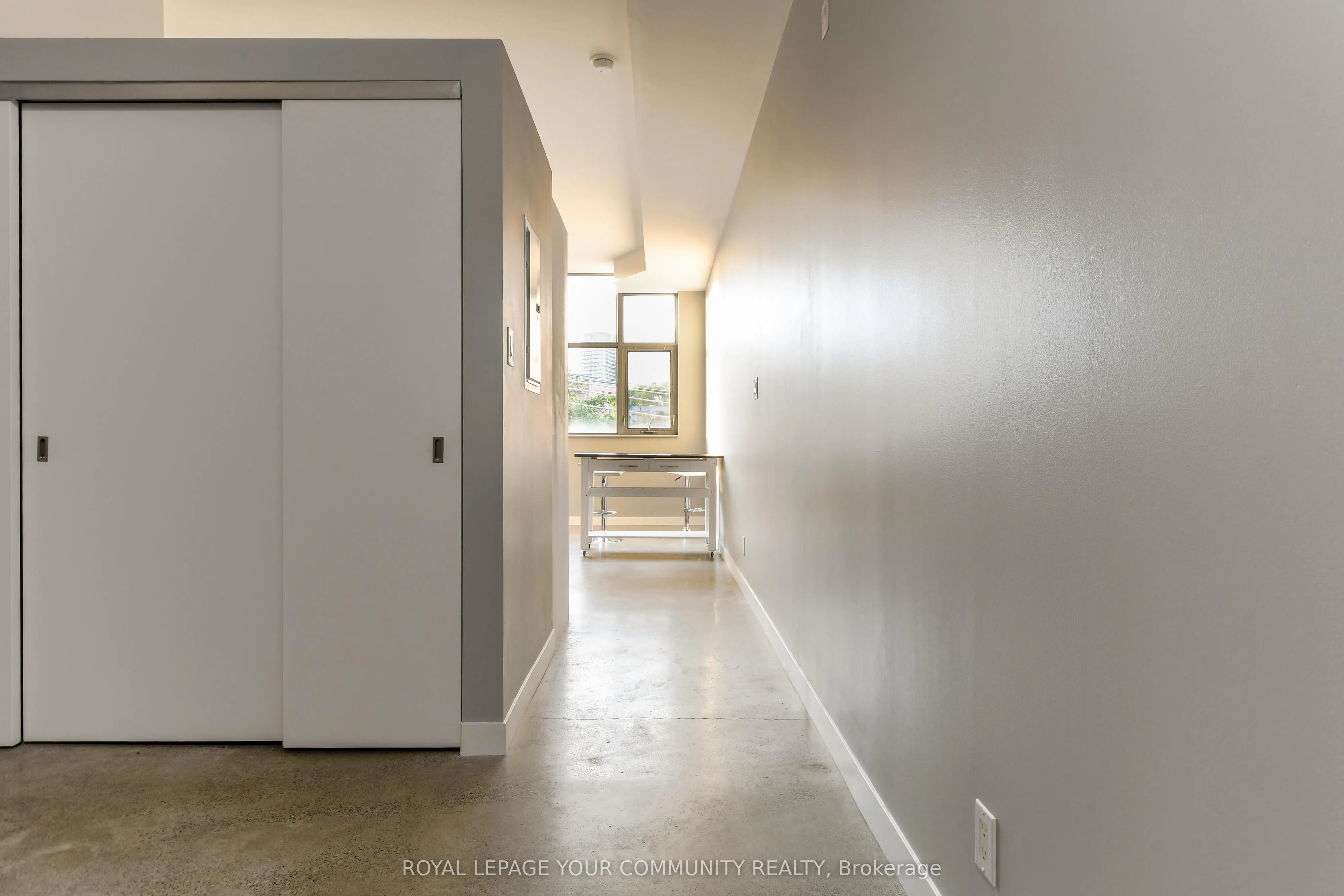 569 King Street E, #304