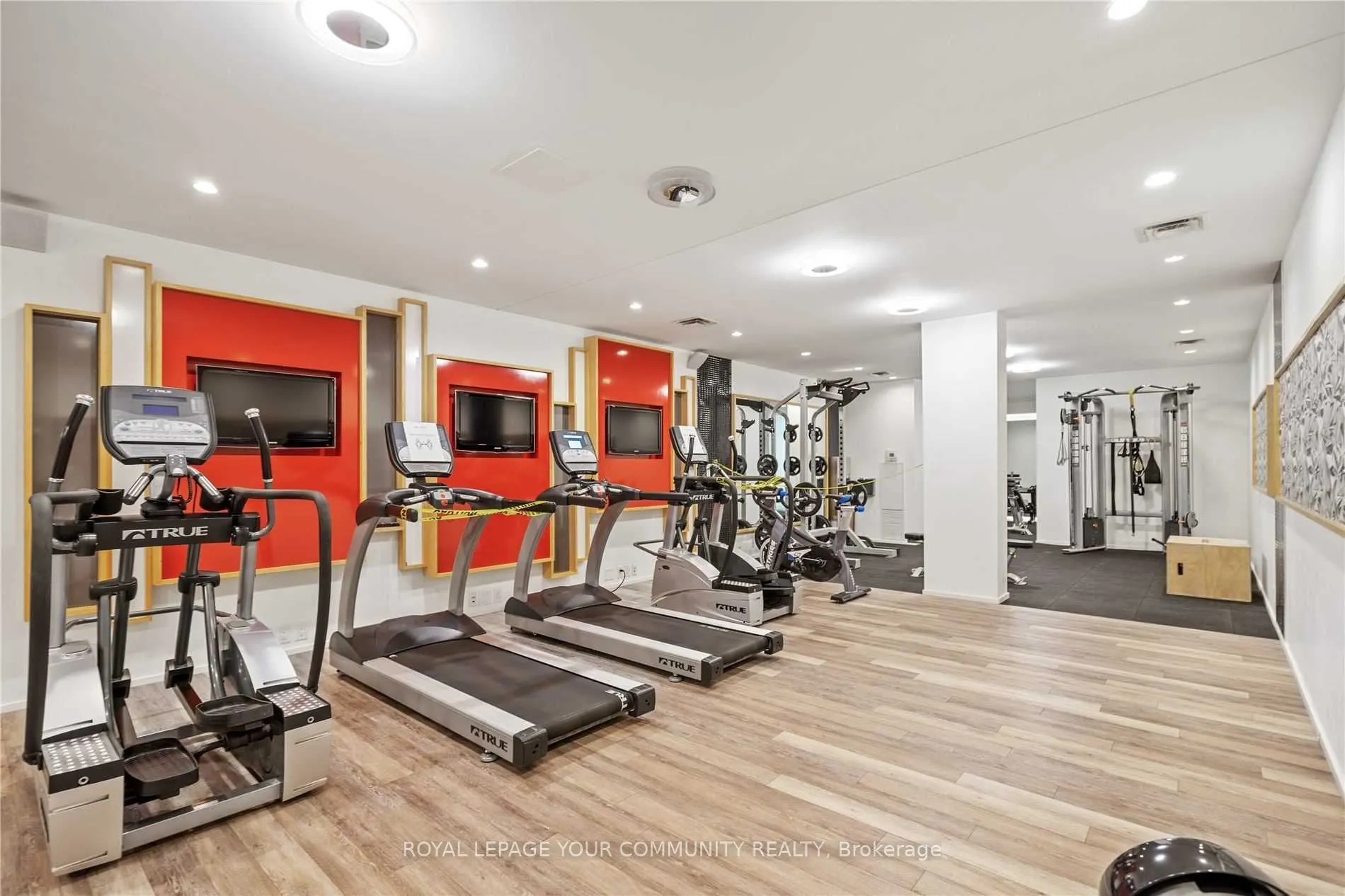 569 King Street E, #304