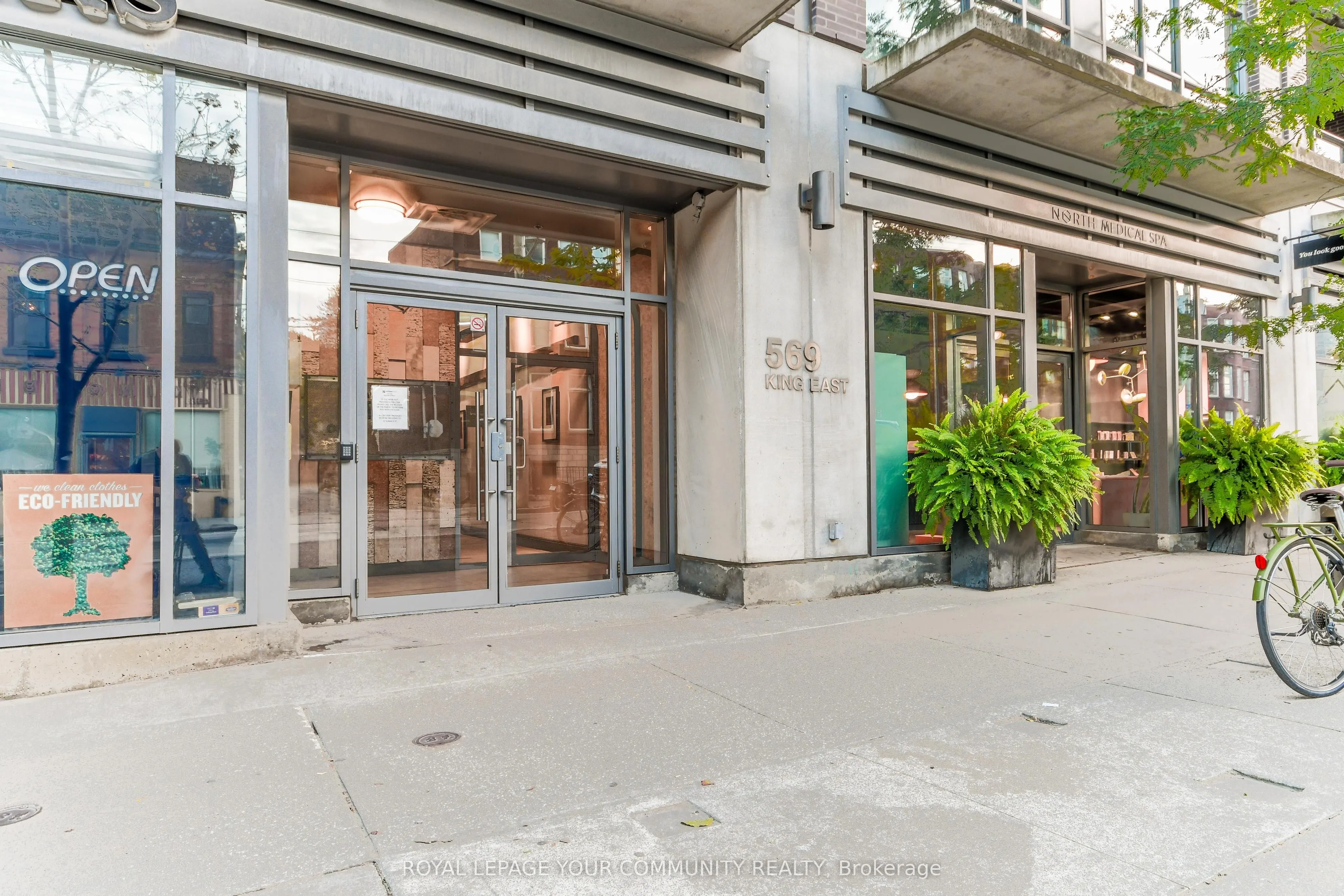 569 King Street E, #304