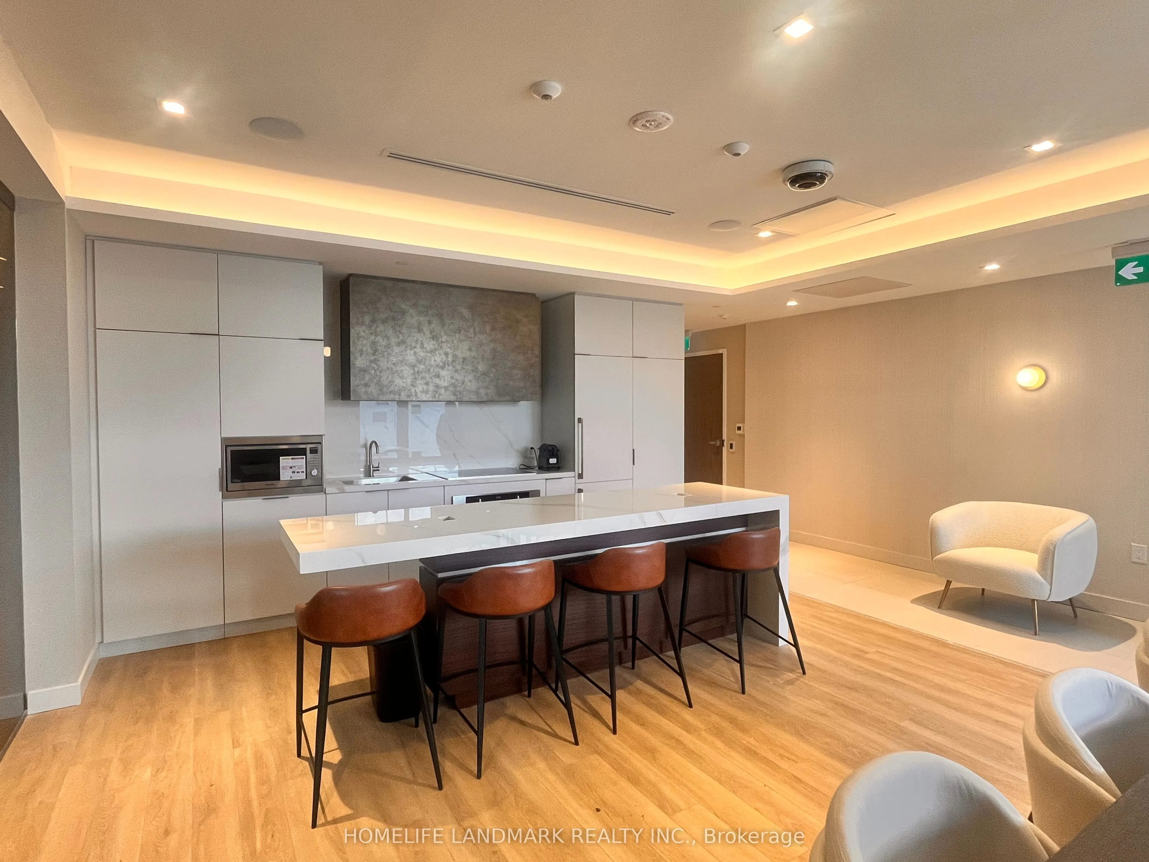 7 Golden Lion Heights, #N632