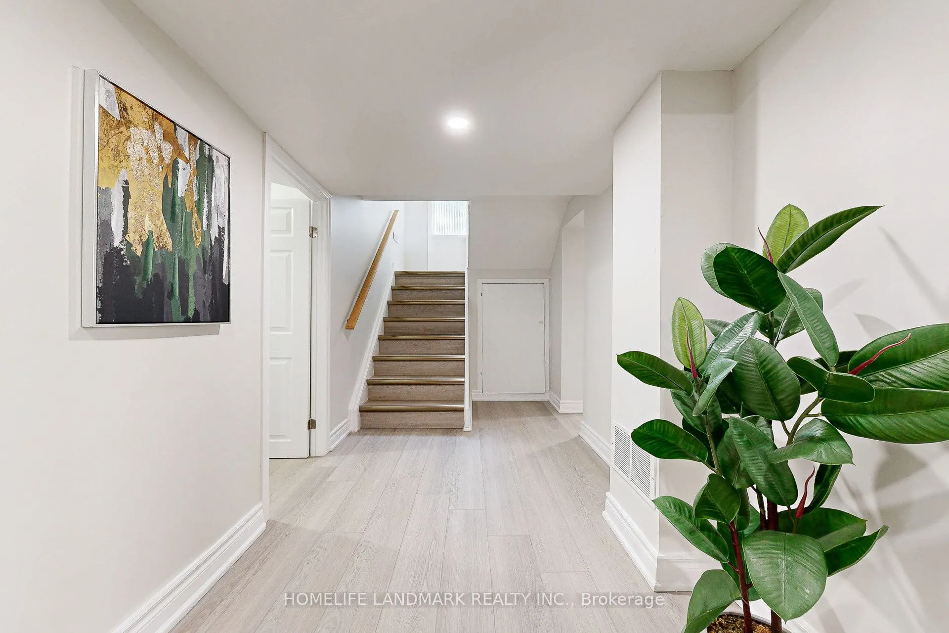 17 Oldborough Circle