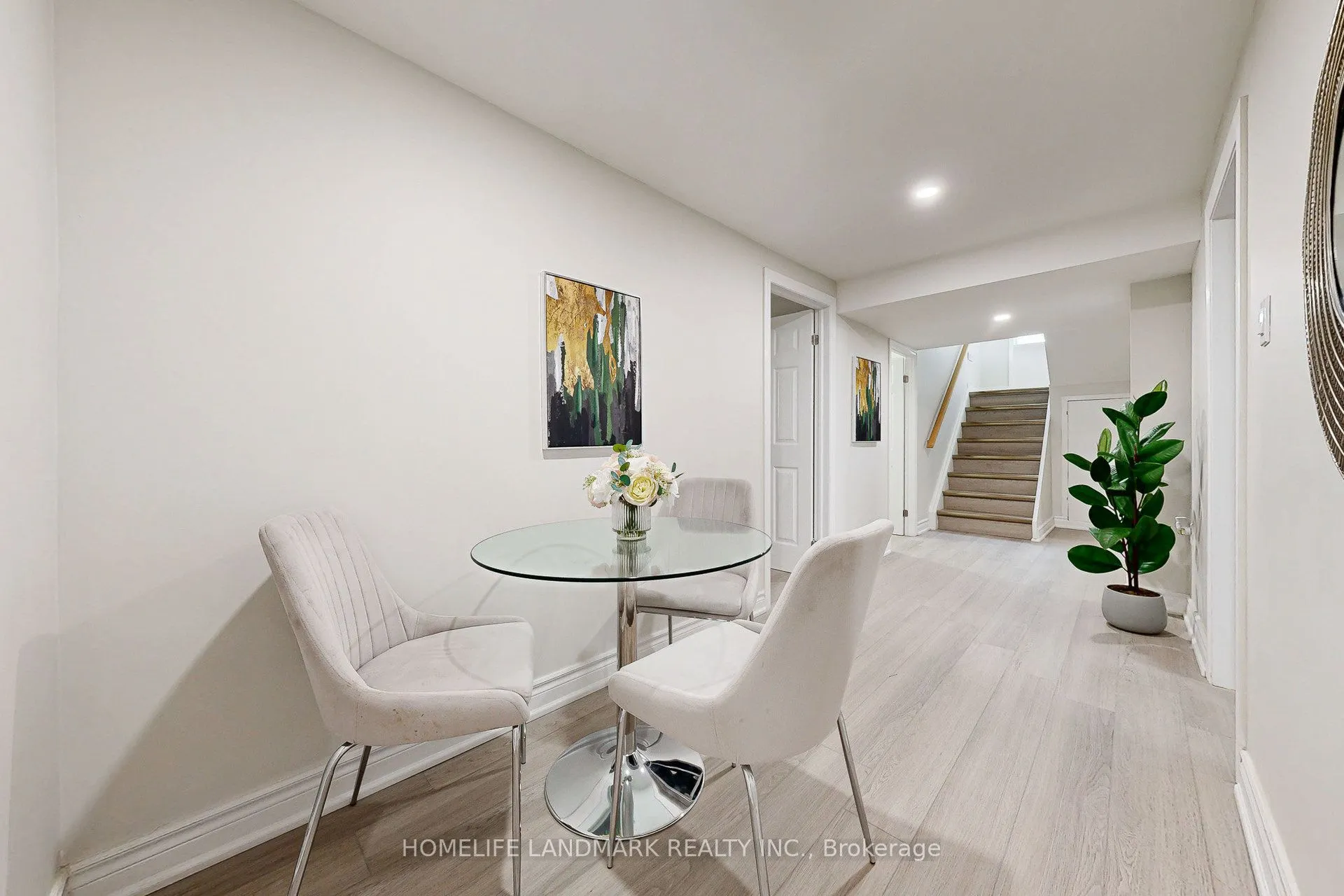 17 Oldborough Circle