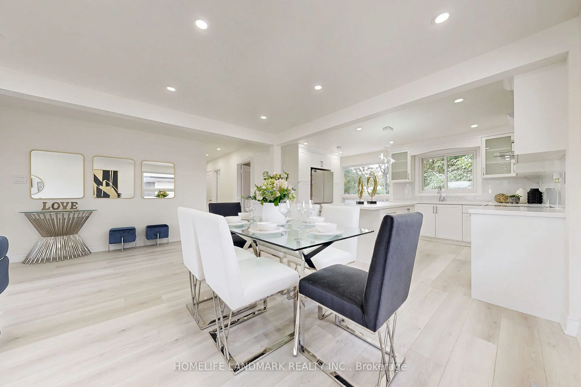 17 Oldborough Circle