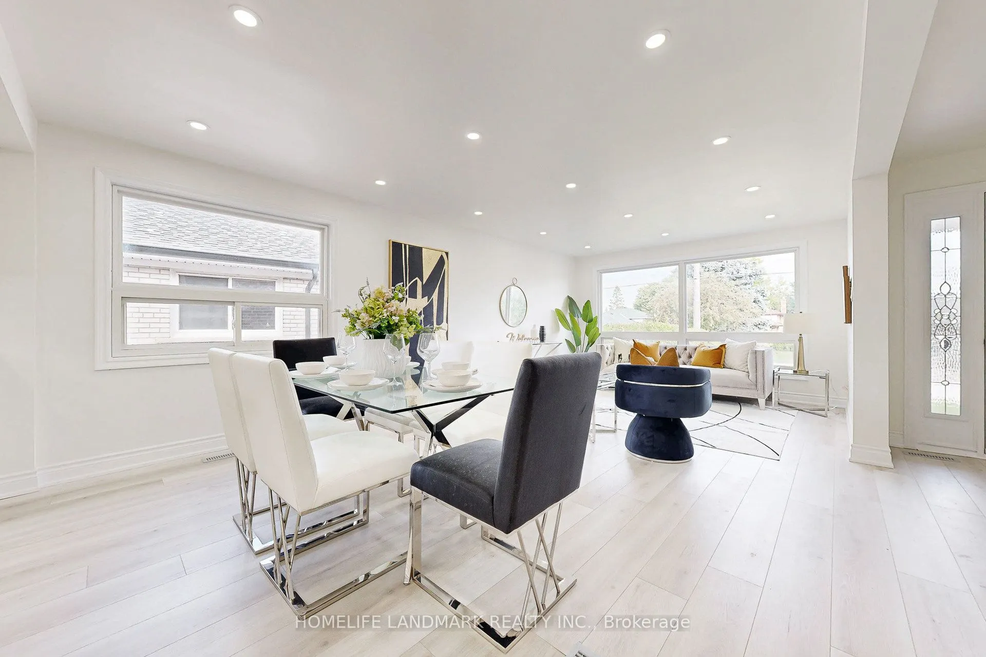 17 Oldborough Circle