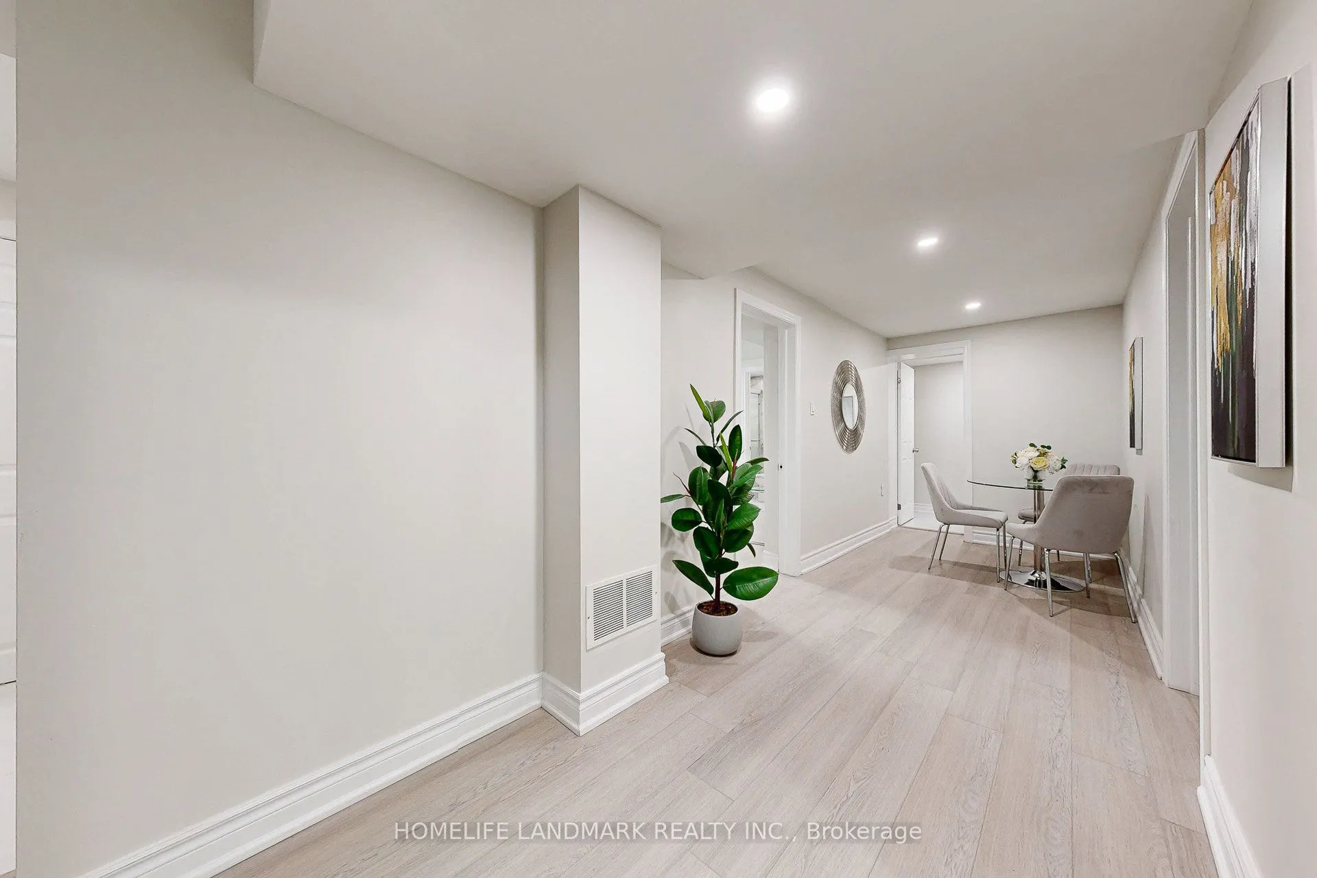 17 Oldborough Circle