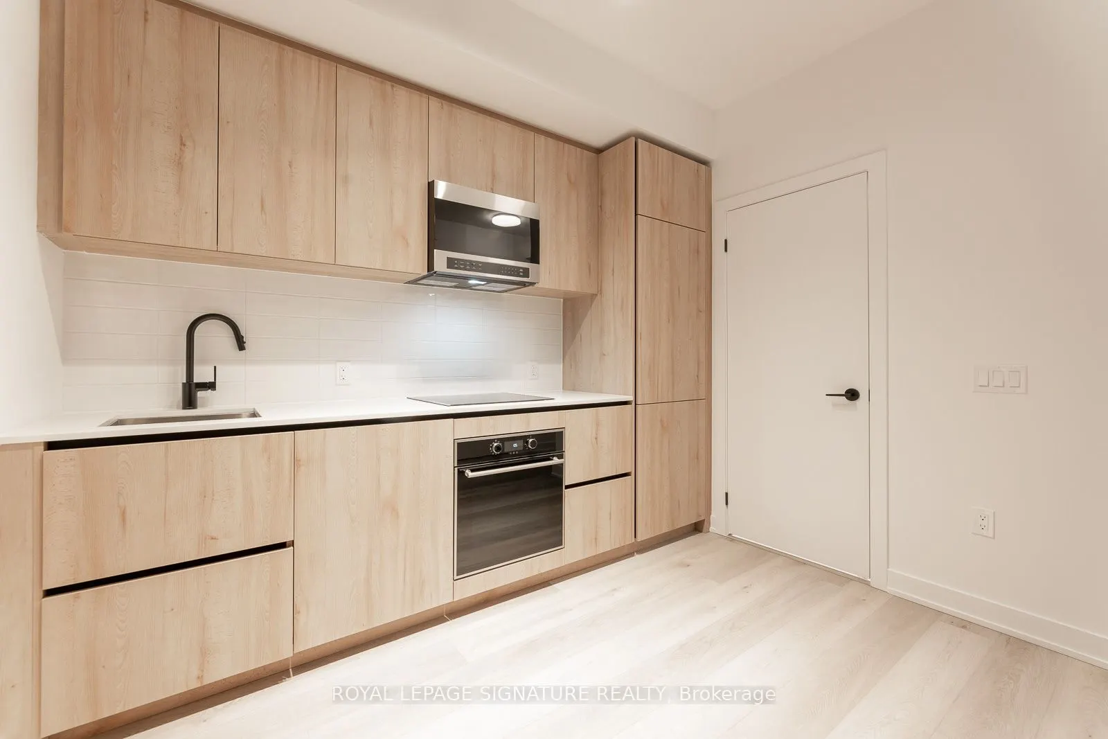 117 Broadway Avenue, #1703