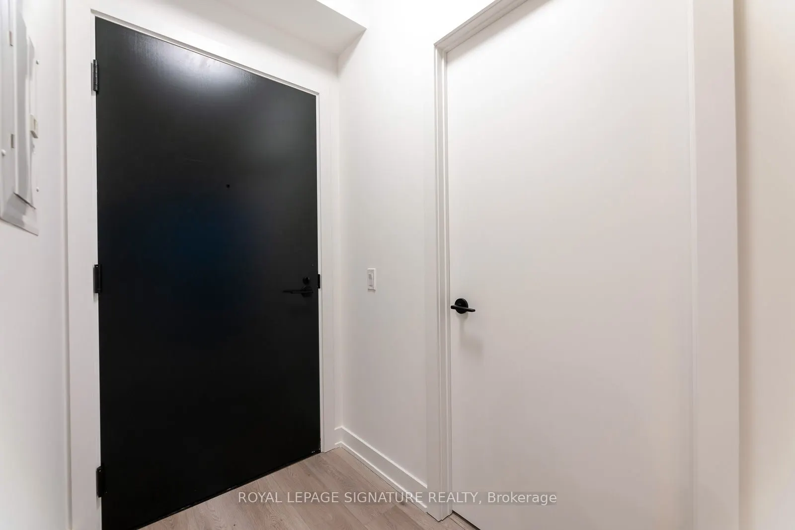 117 Broadway Avenue, #1703