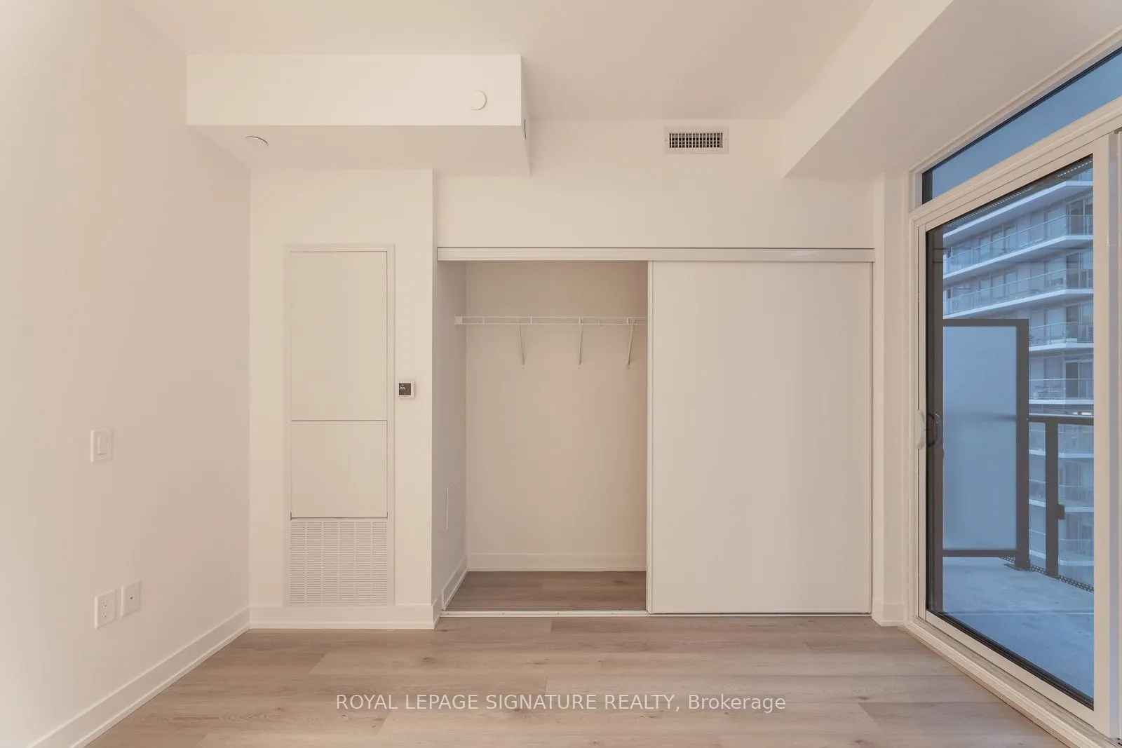 117 Broadway Avenue, #1703