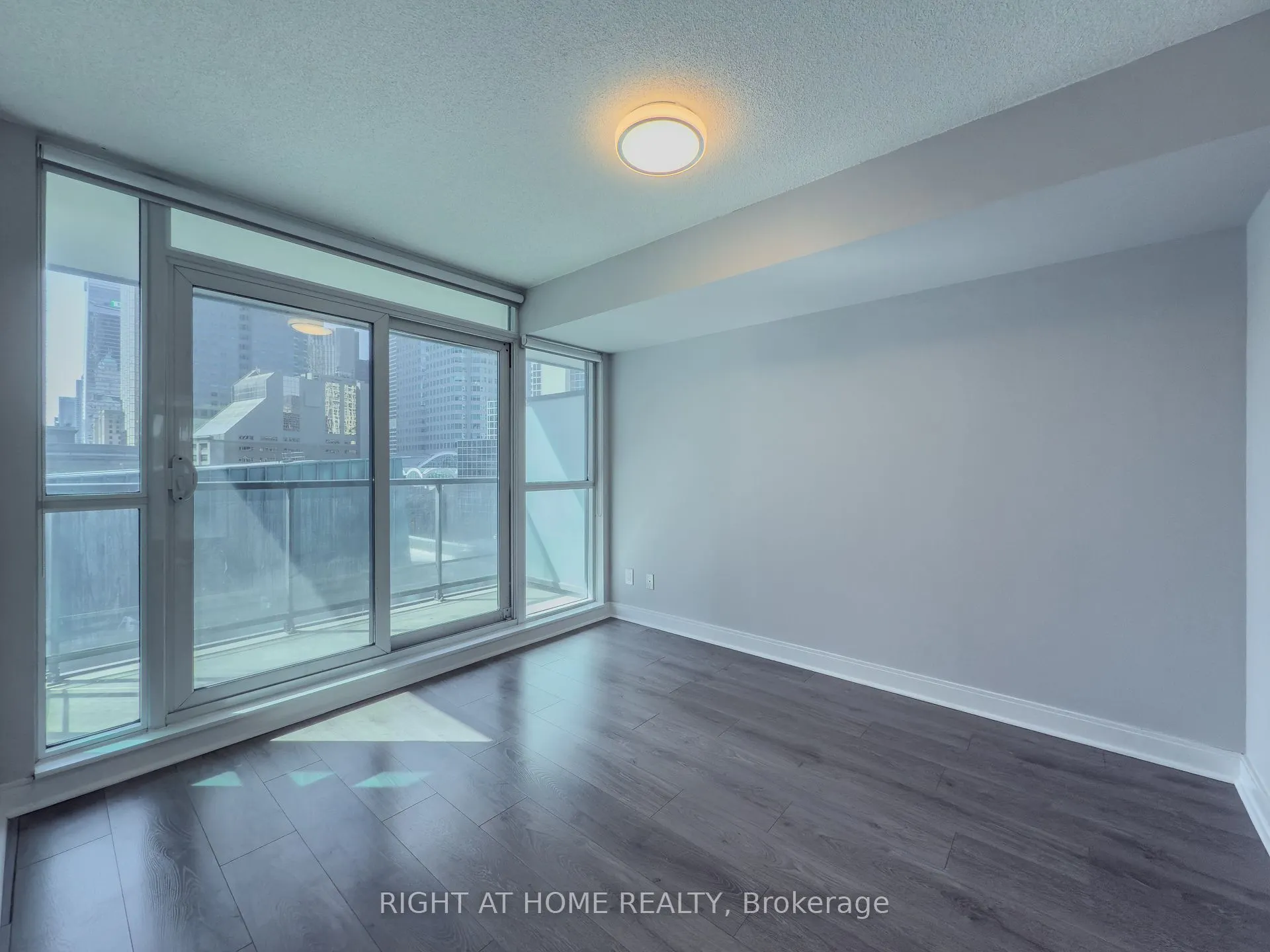 1 Scott Street, #806