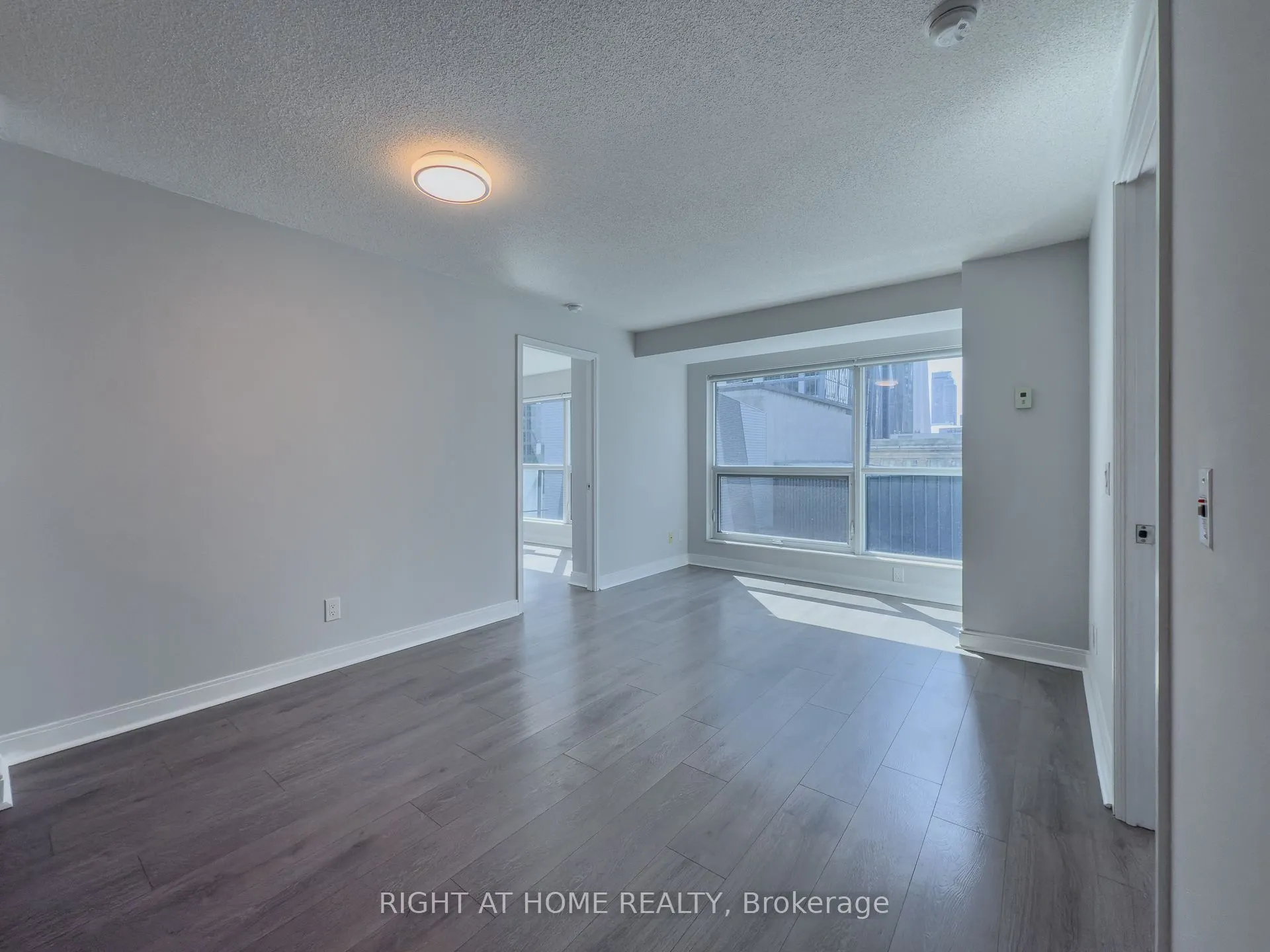 1 Scott Street, #806