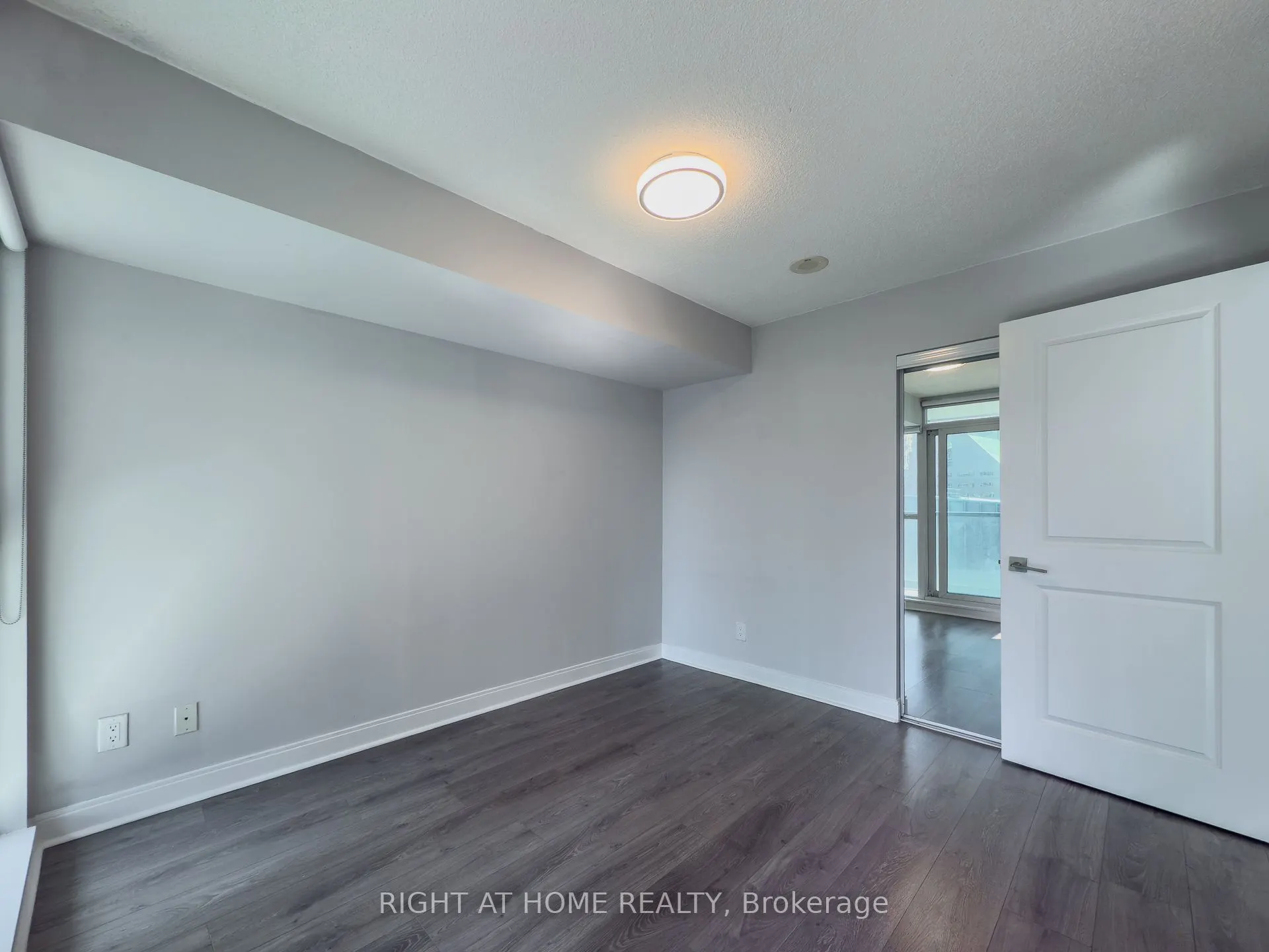 1 Scott Street, #806