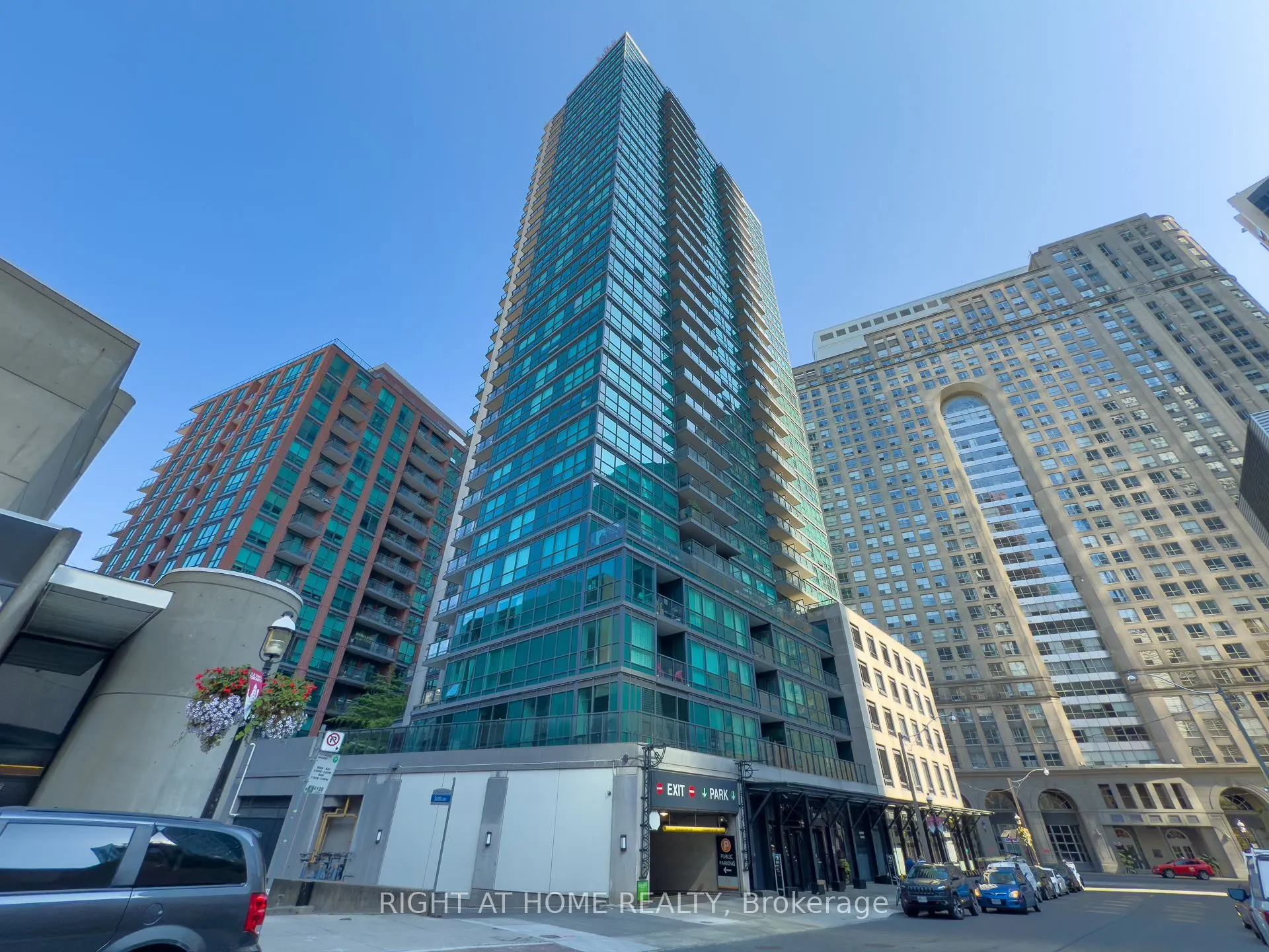 1 Scott Street, #806