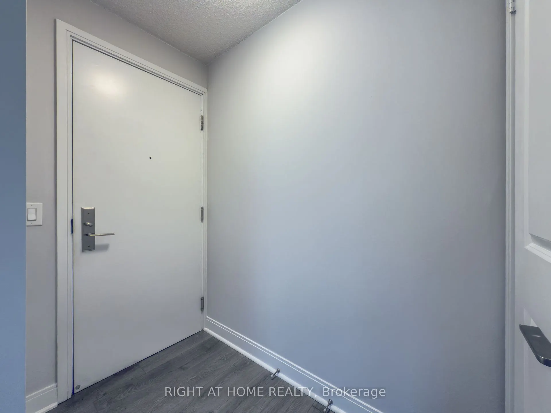 1 Scott Street, #806