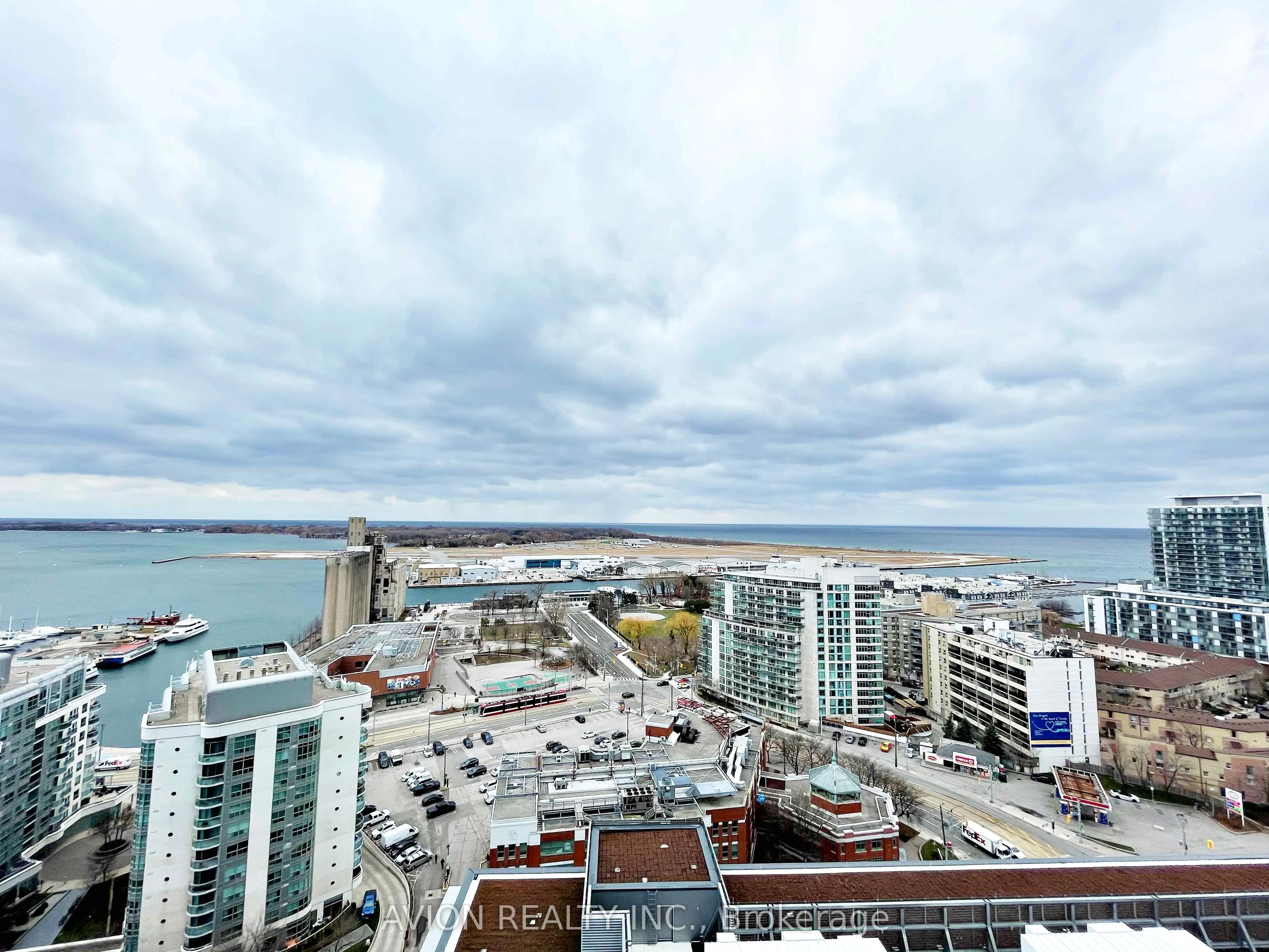 17 Bathurst Street, #2516