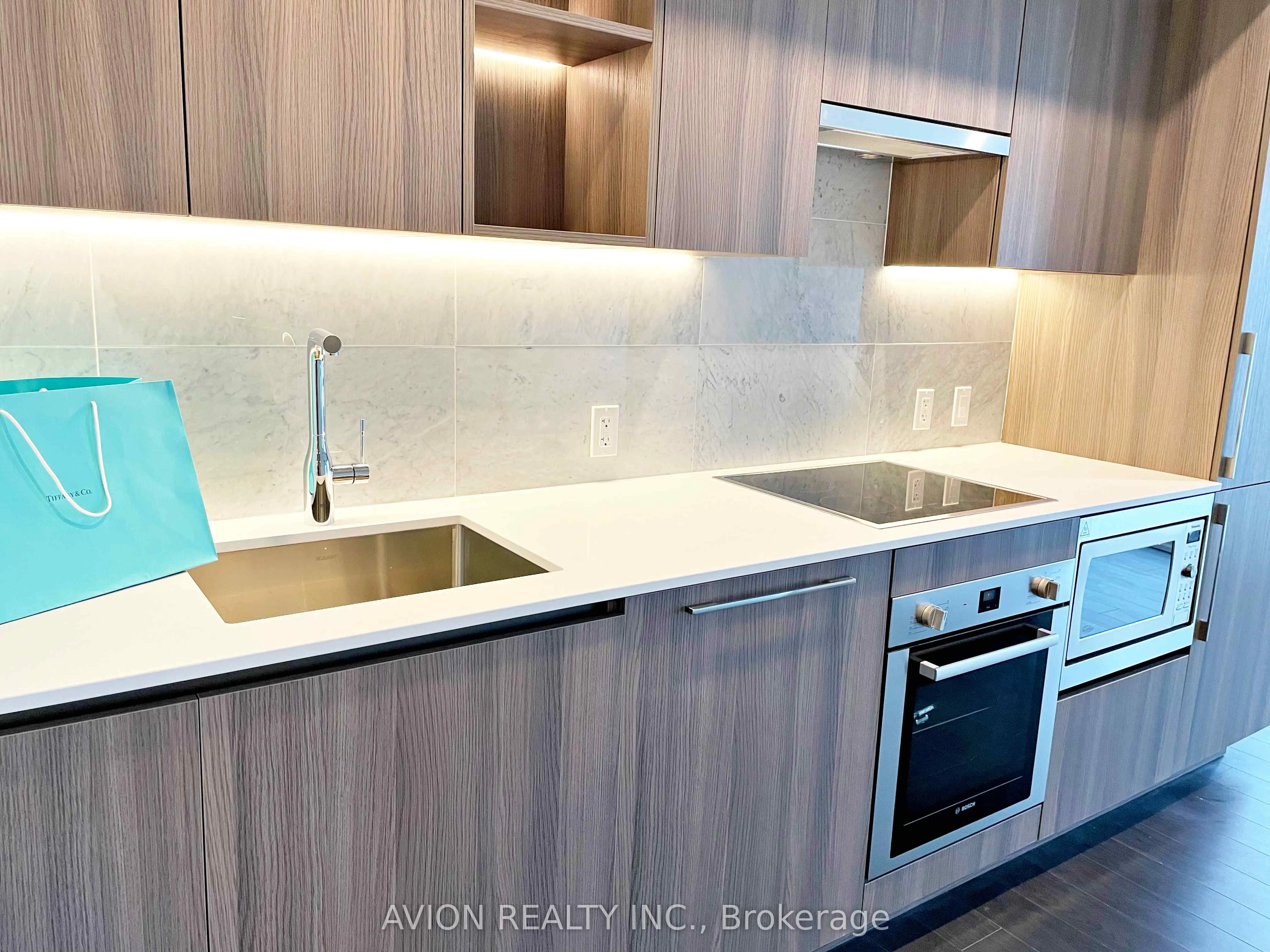 17 Bathurst Street, #2516