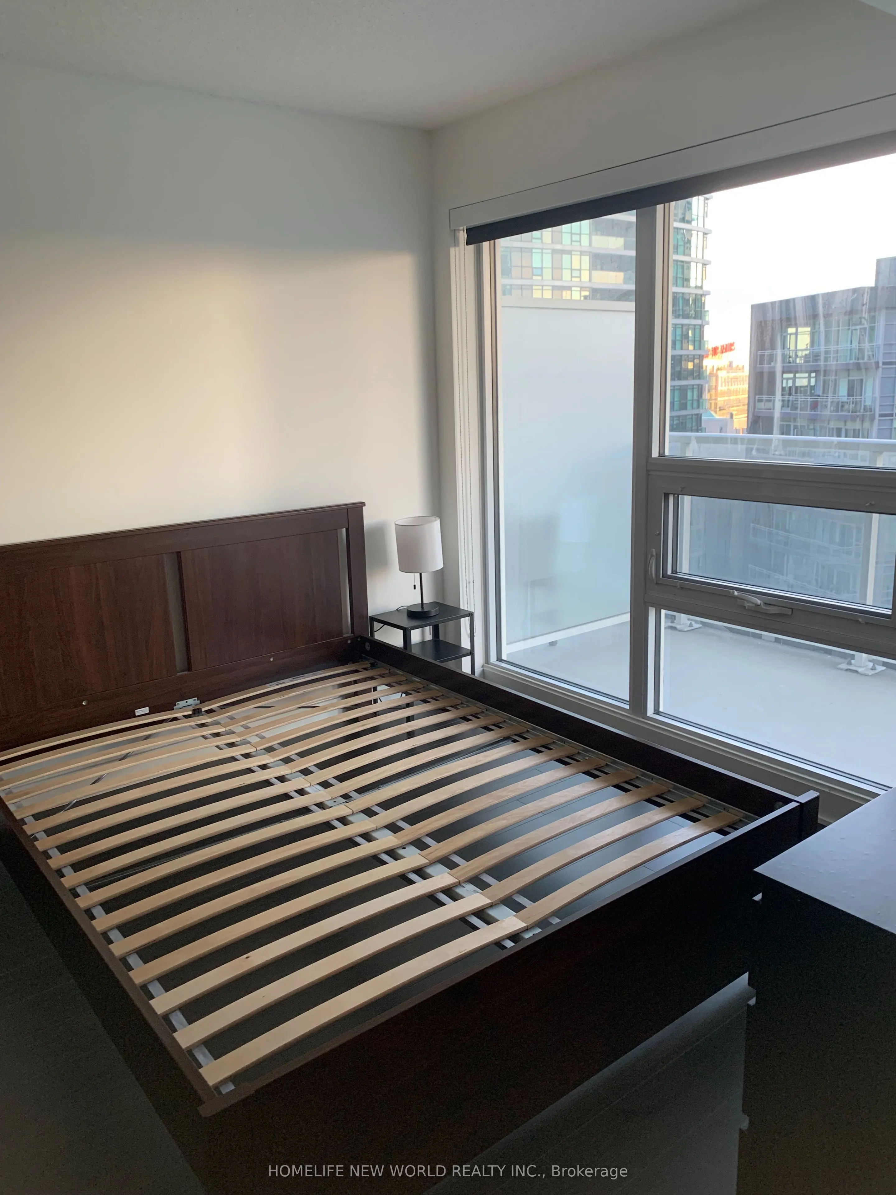 19 Bathurst Street, #1701