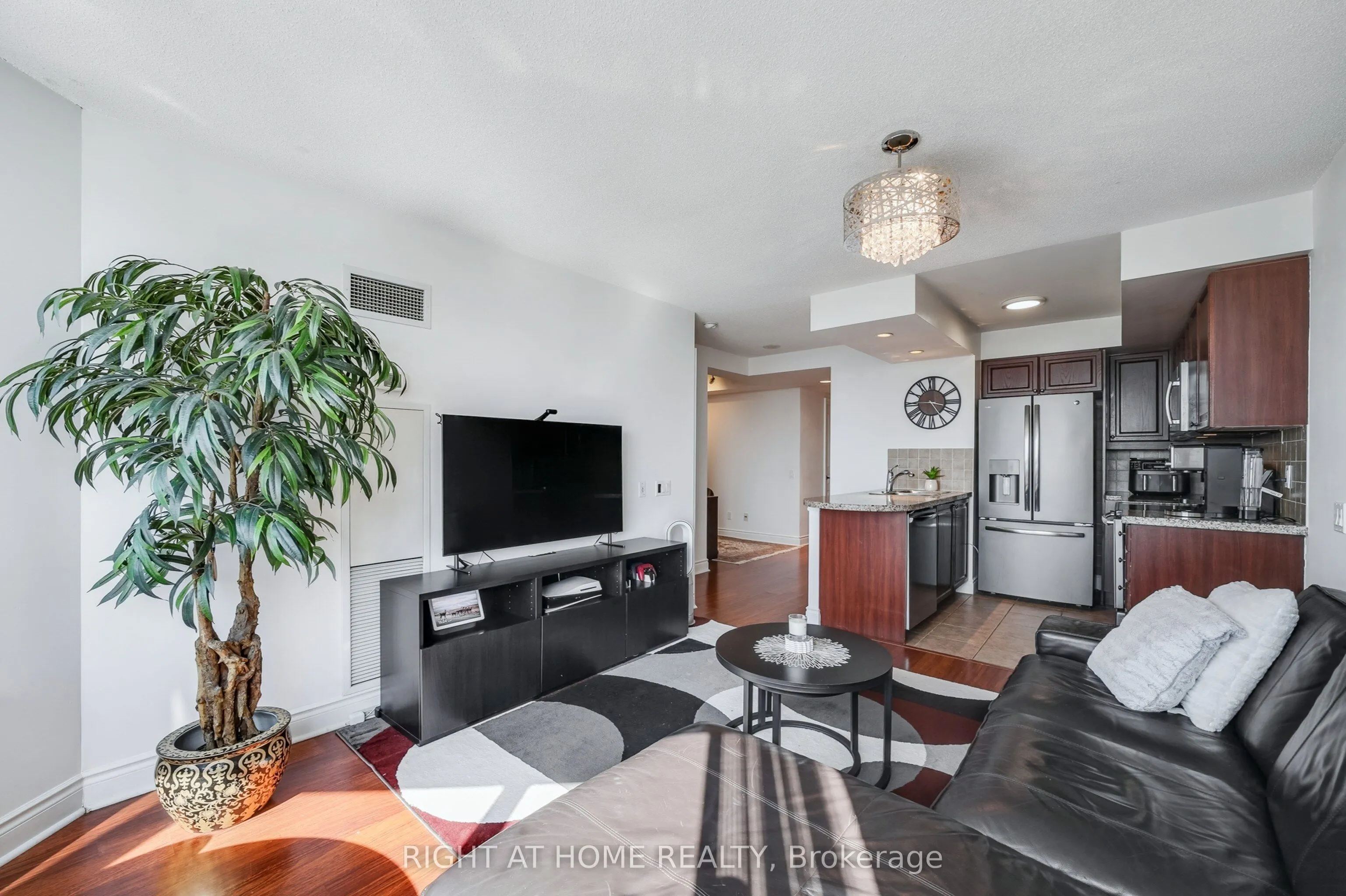 10 Northtown Way, #2606