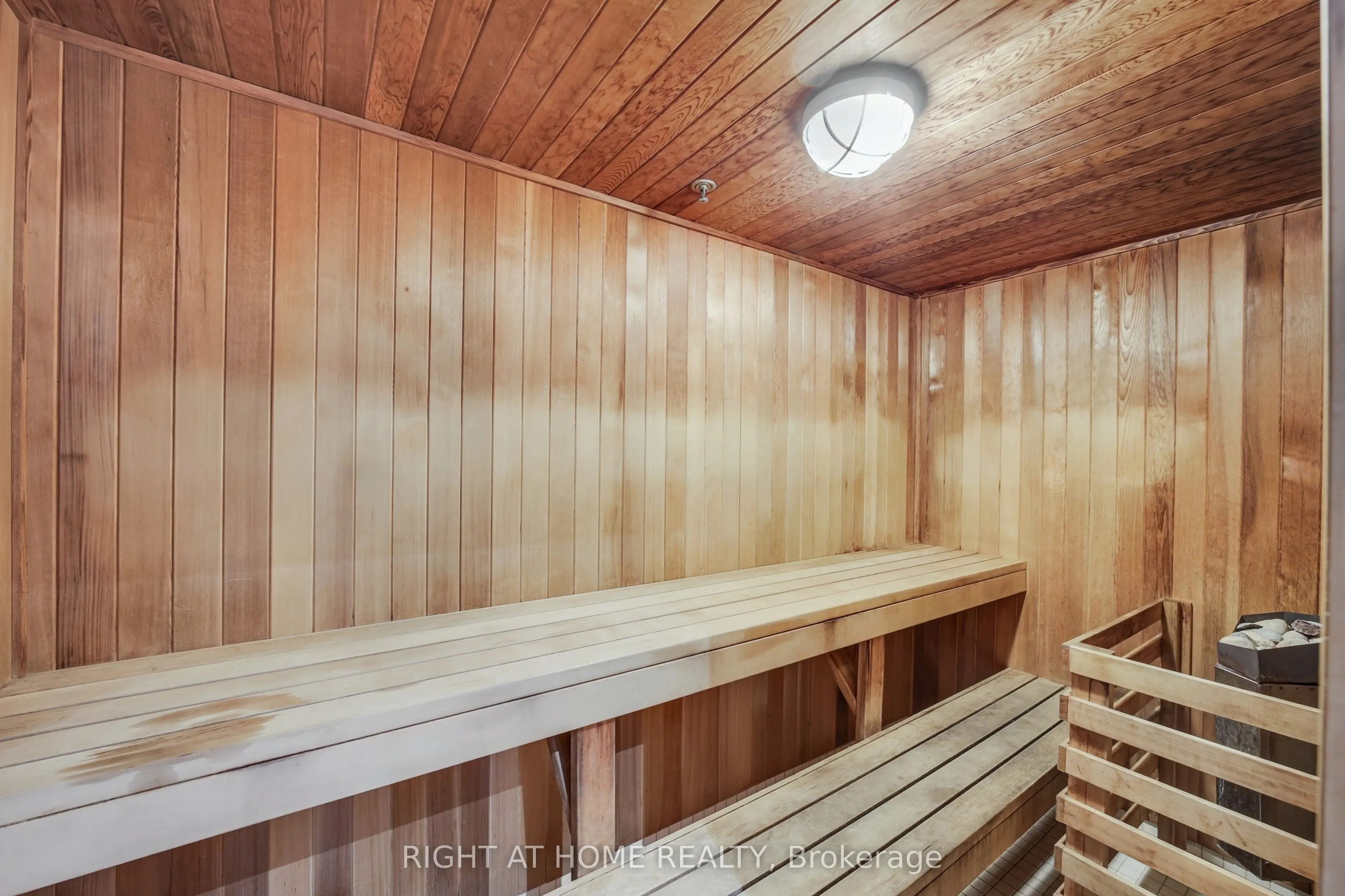 10 Northtown Way, #2606