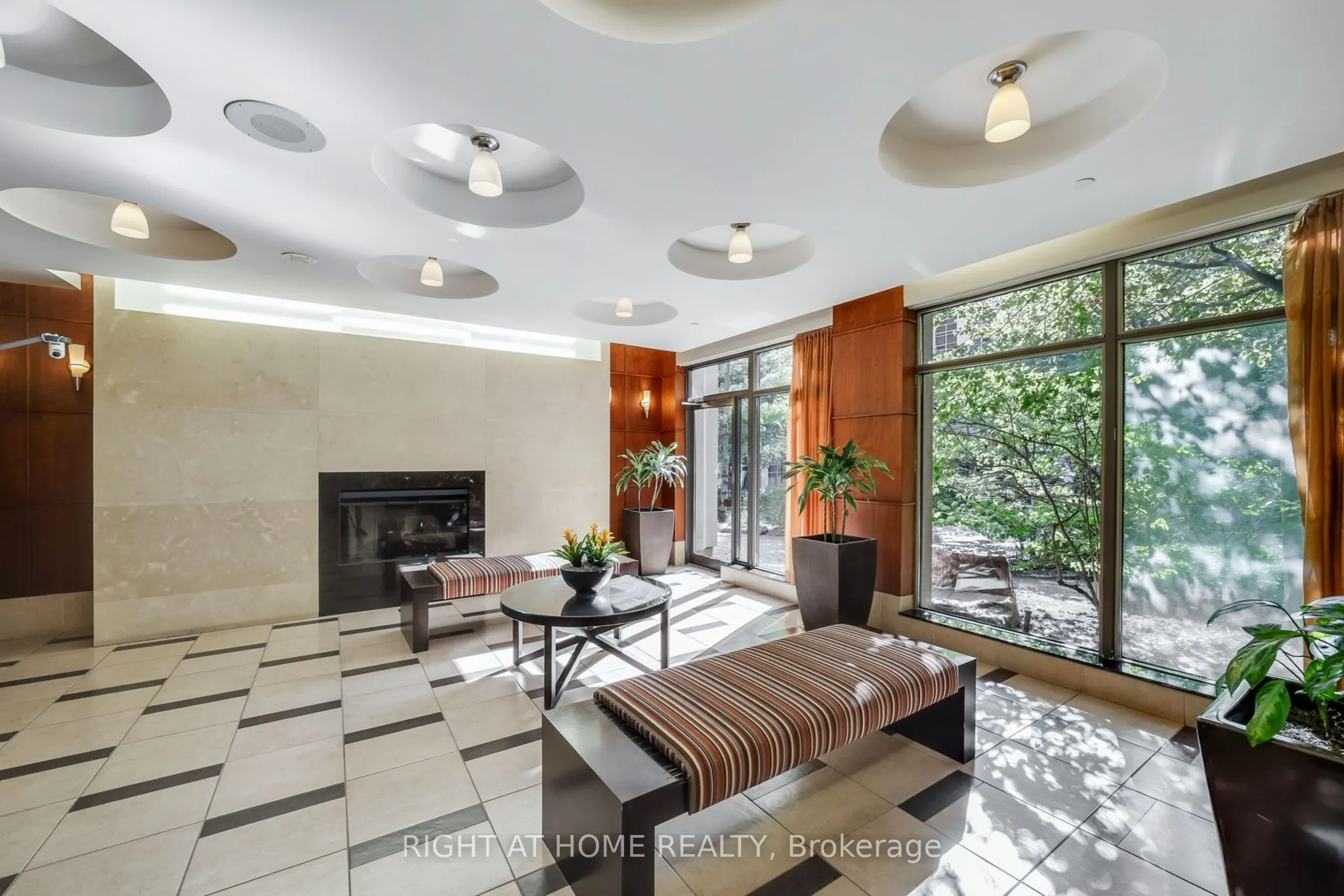 10 Northtown Way, #2606