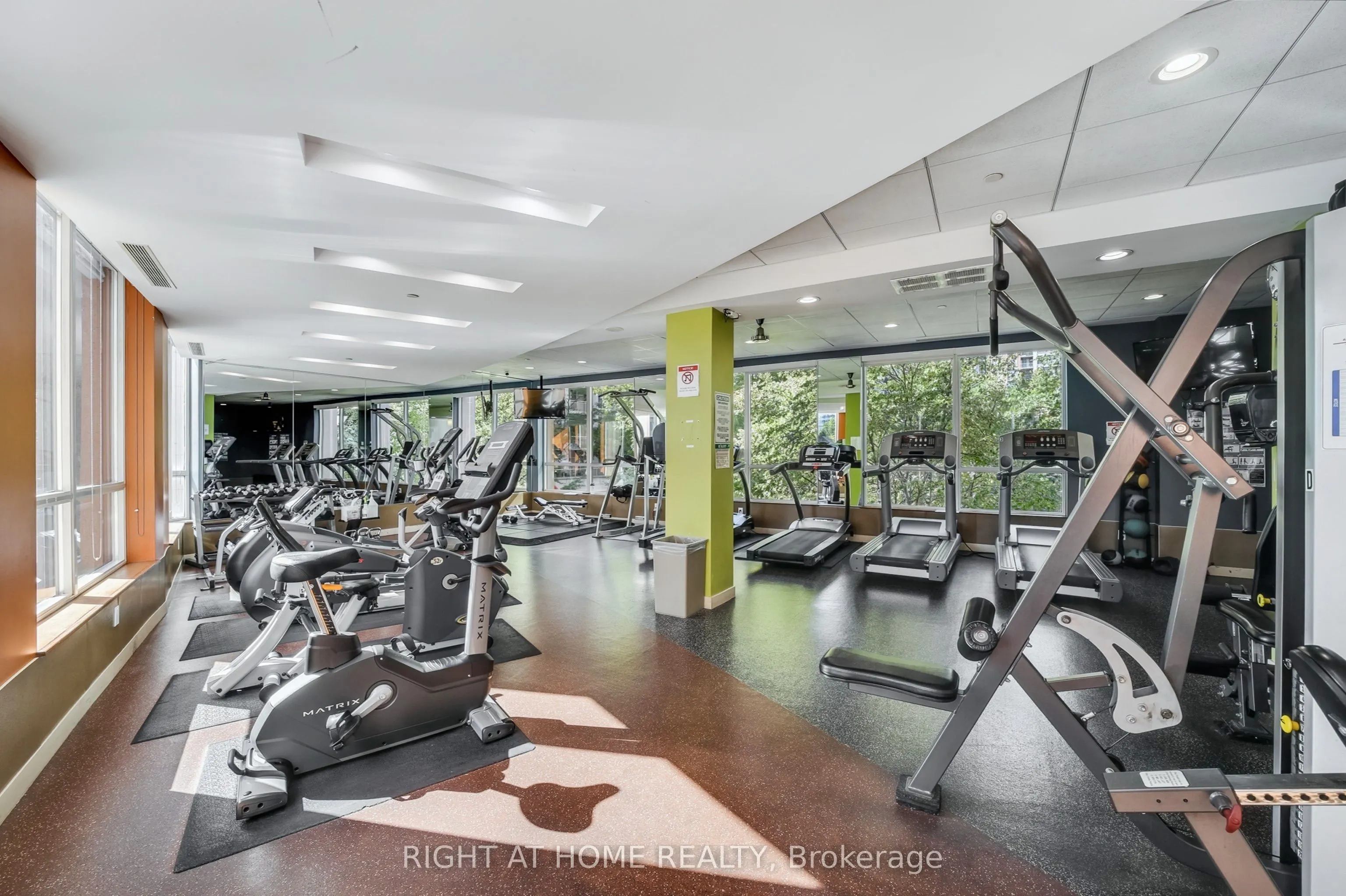 10 Northtown Way, #2606