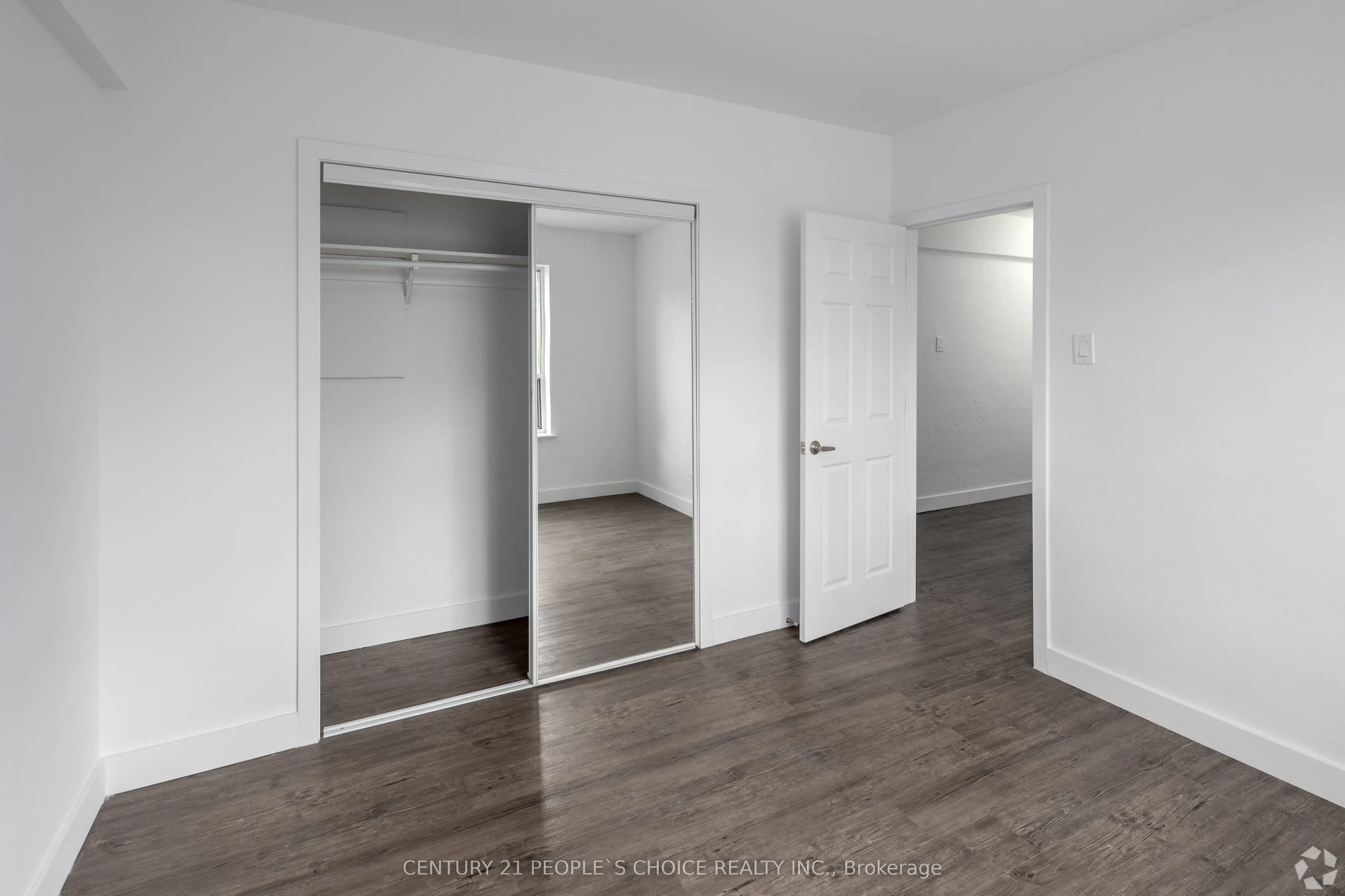 875 Avenue Road, #9