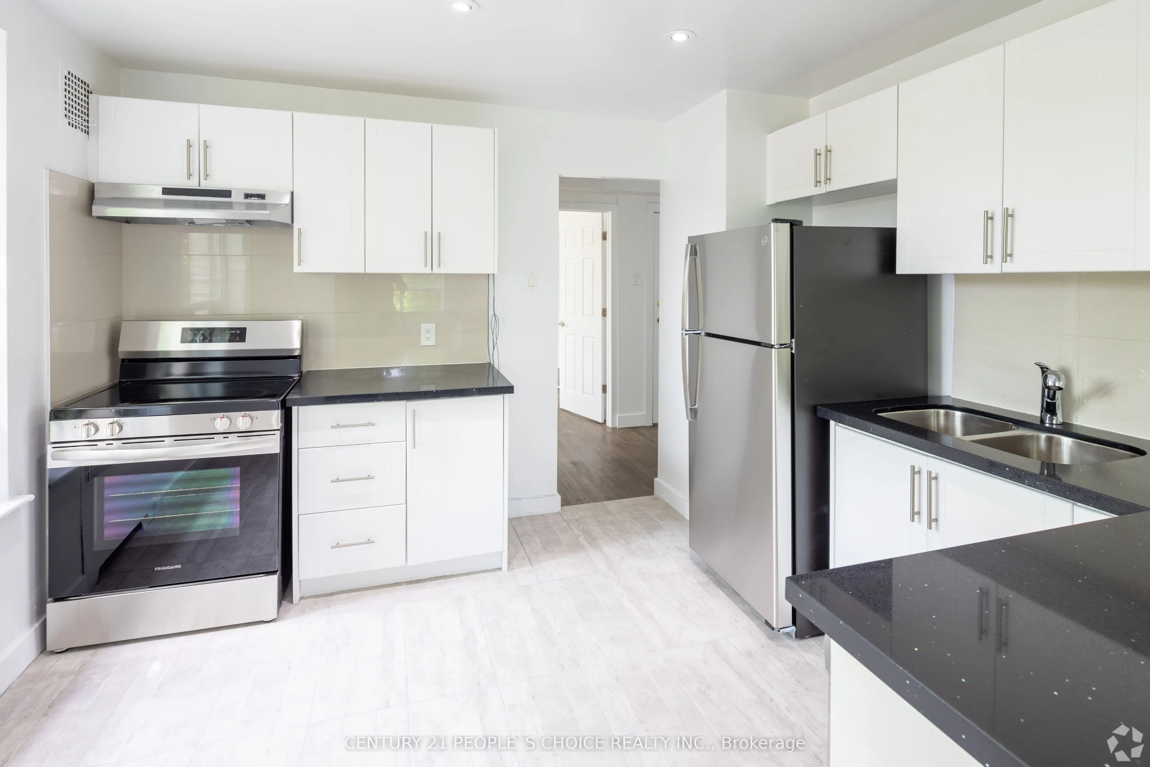 875 Avenue Road, #9