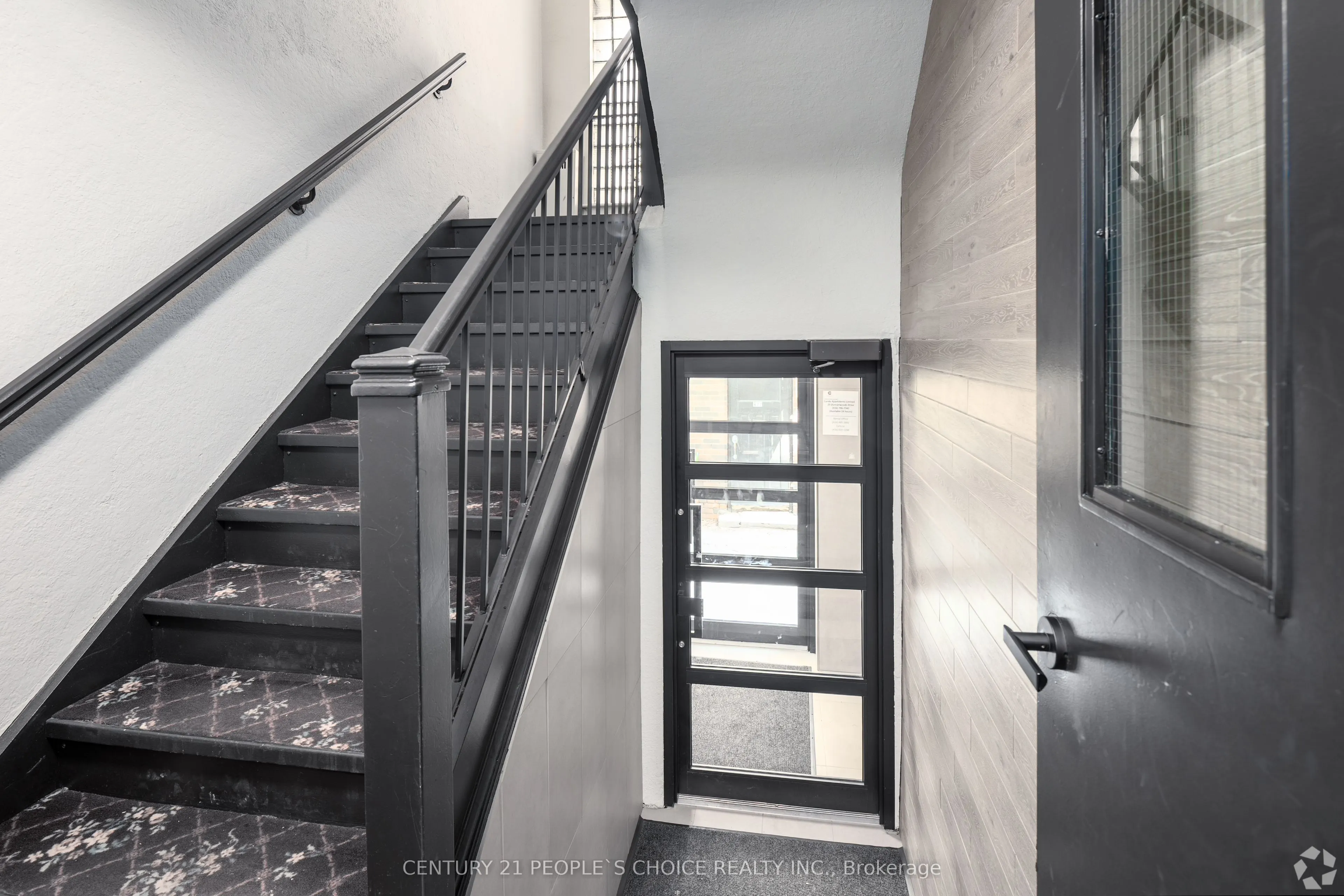 875 Avenue Road, #9