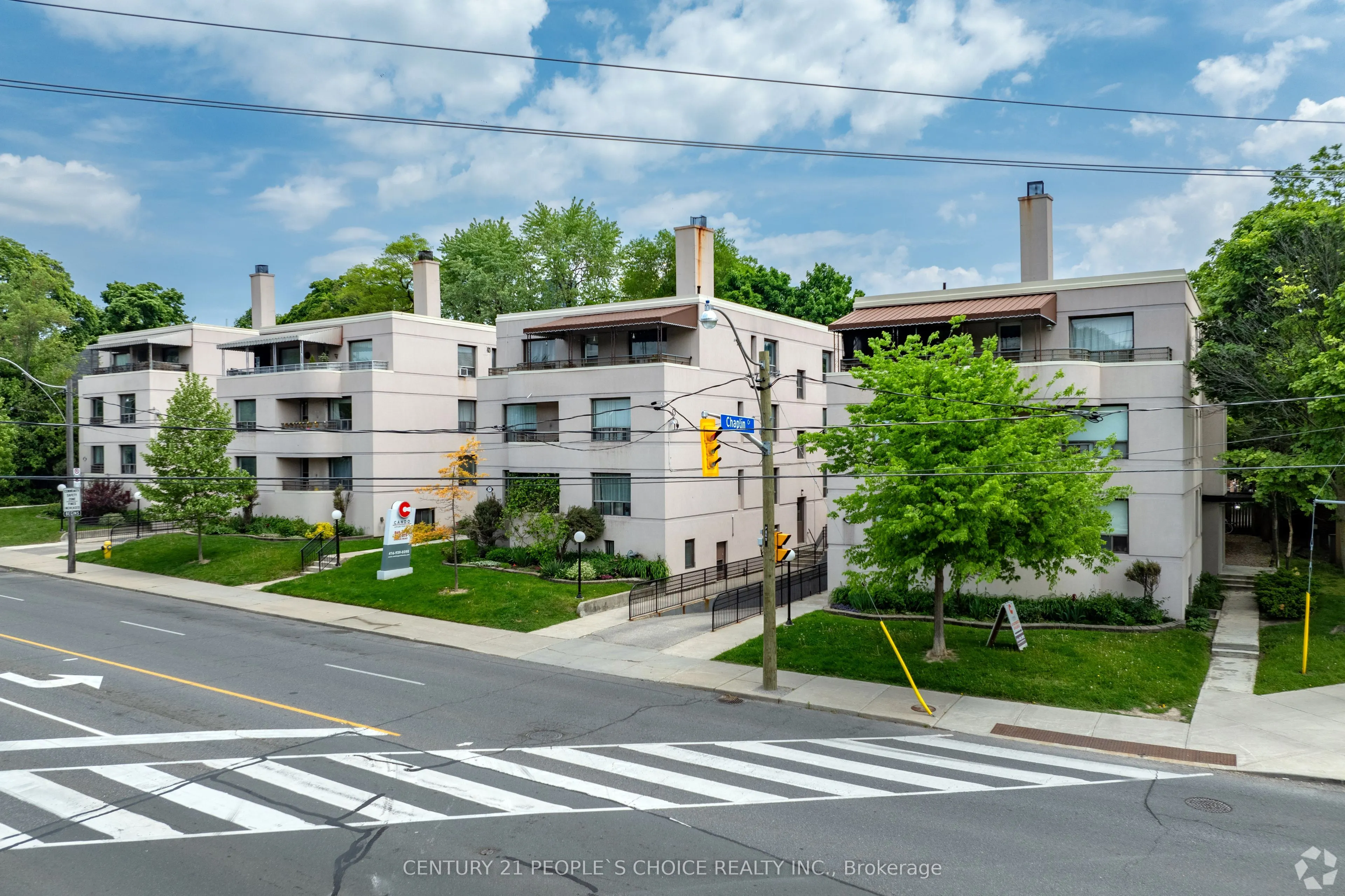 875 Avenue Road, #9