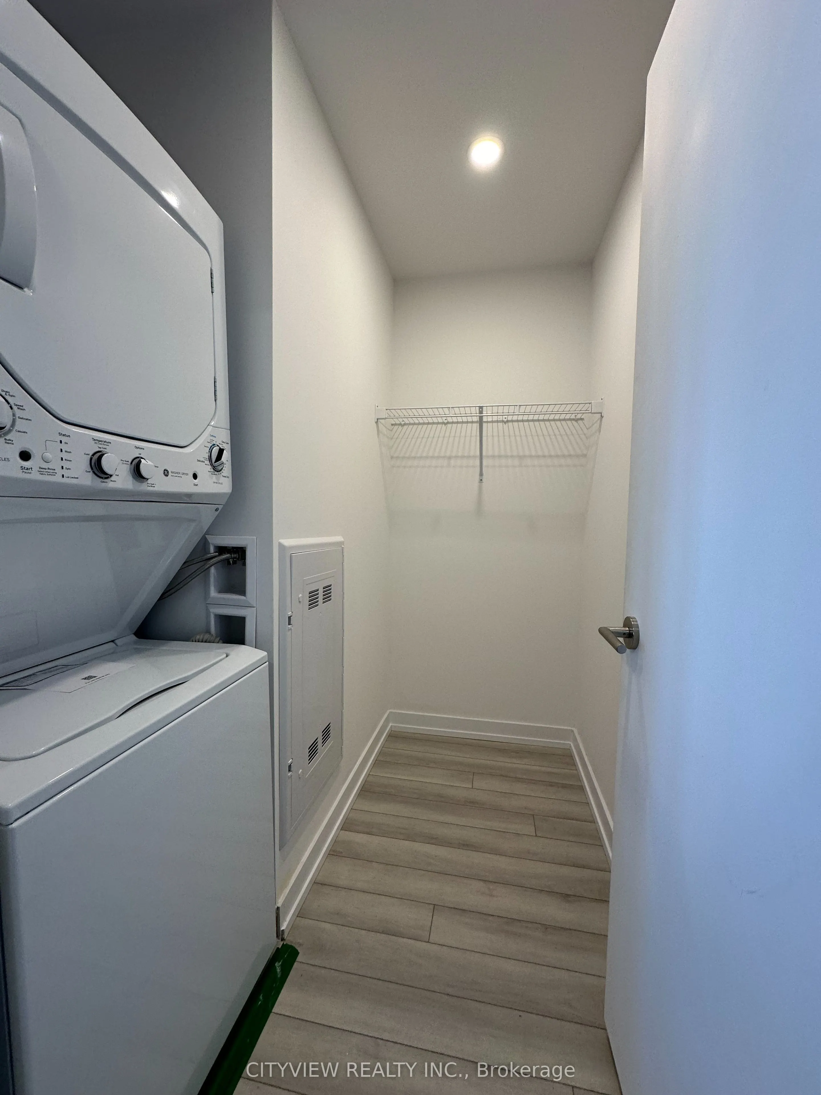 500 Dupont Street, #518