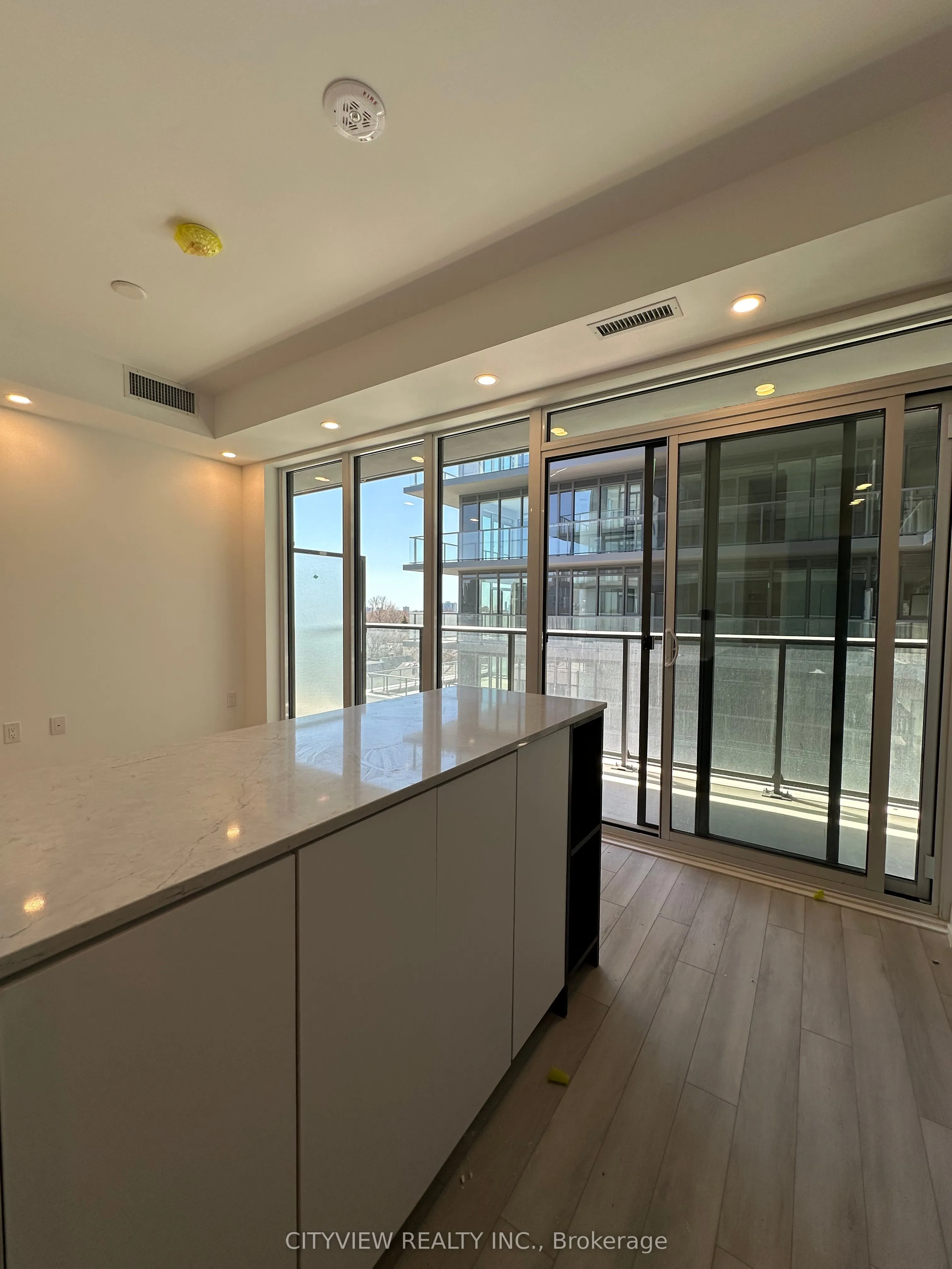 500 Dupont Street, #518