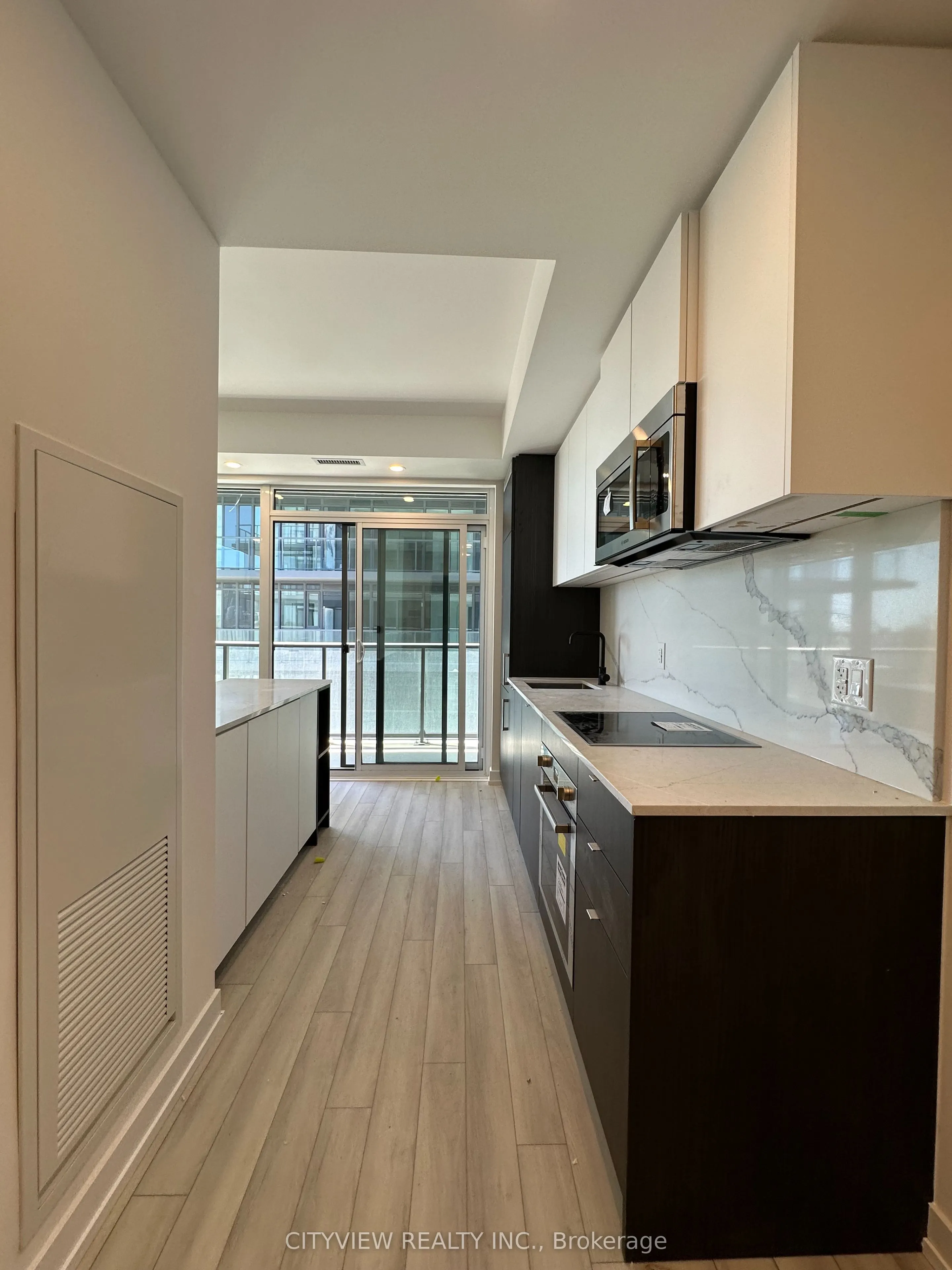 500 Dupont Street, #518