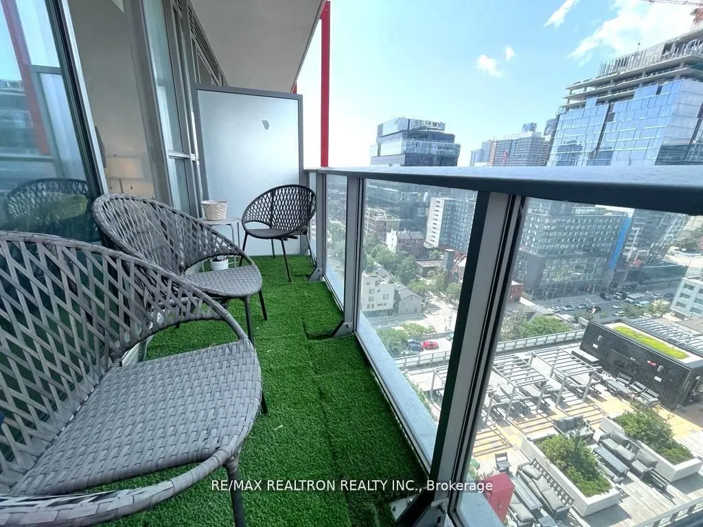 120 Parliament Street, #1513