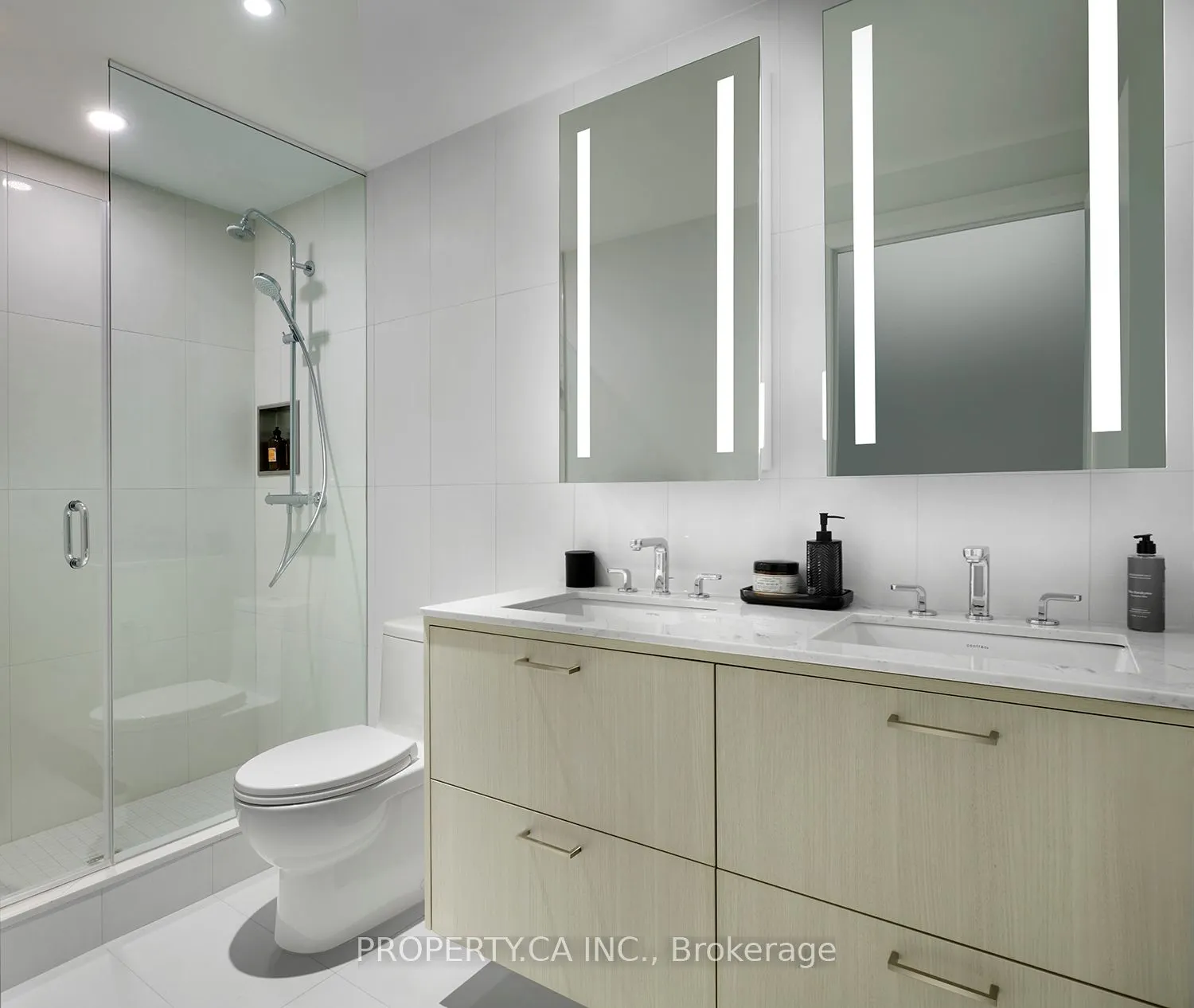470 Front Street W, #2205