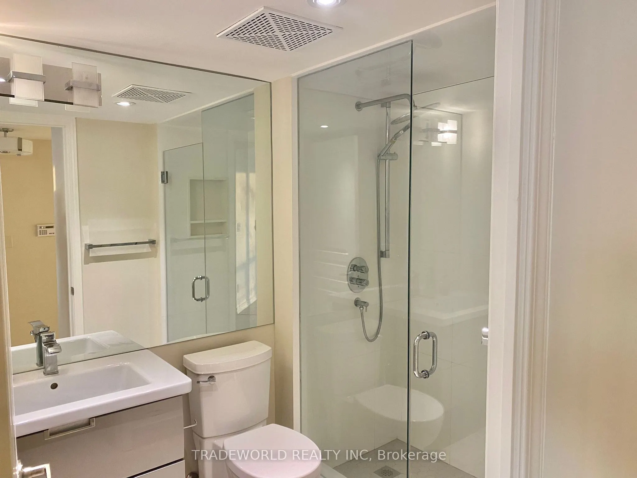 509 Beecroft Road, #603