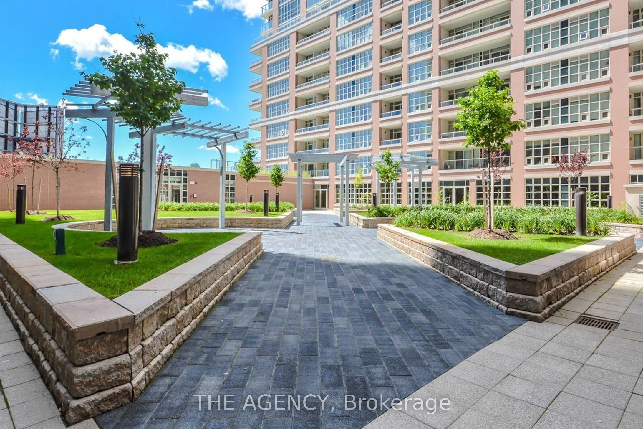 85 E Liberty Street, #1906