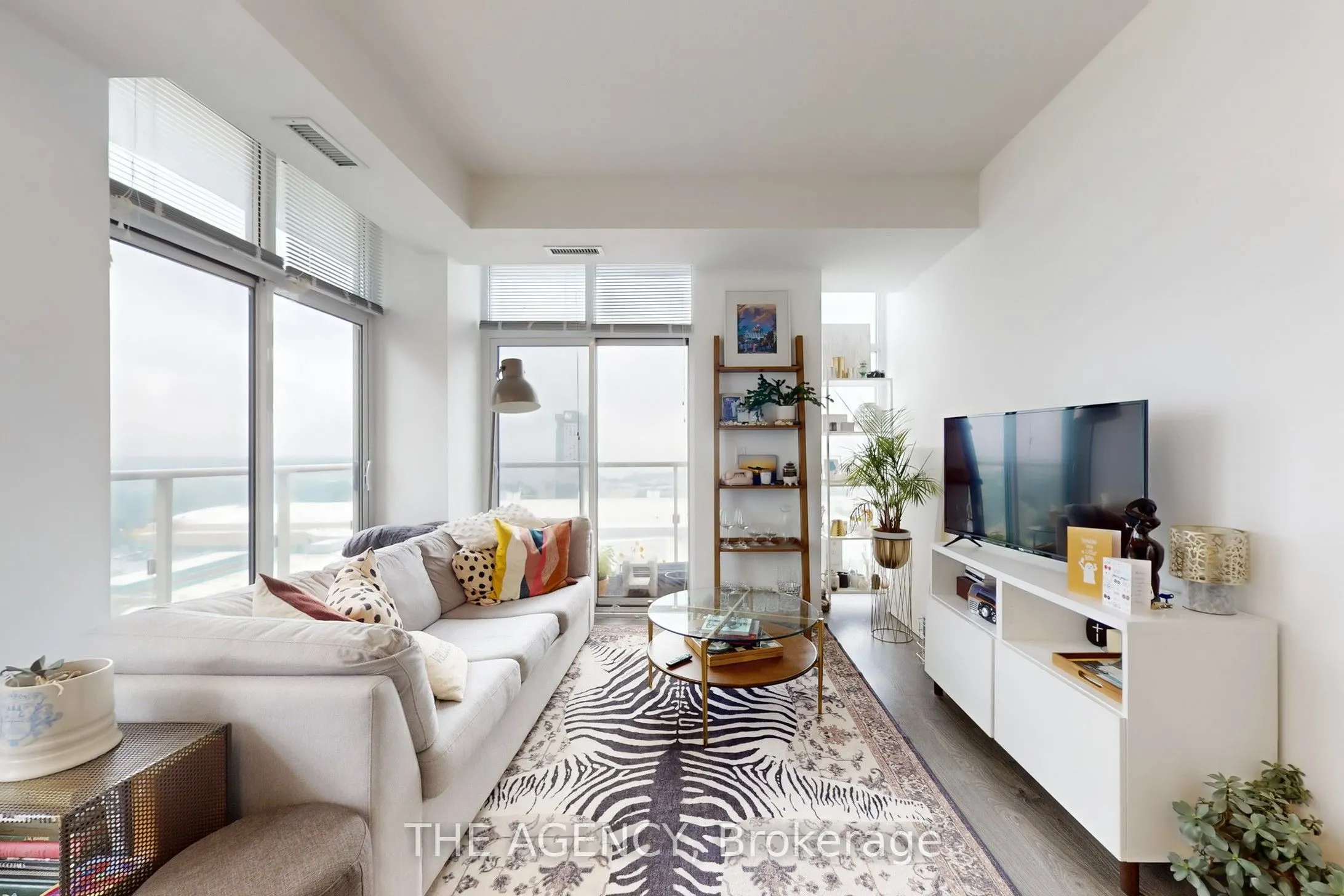 85 E Liberty Street, #1906