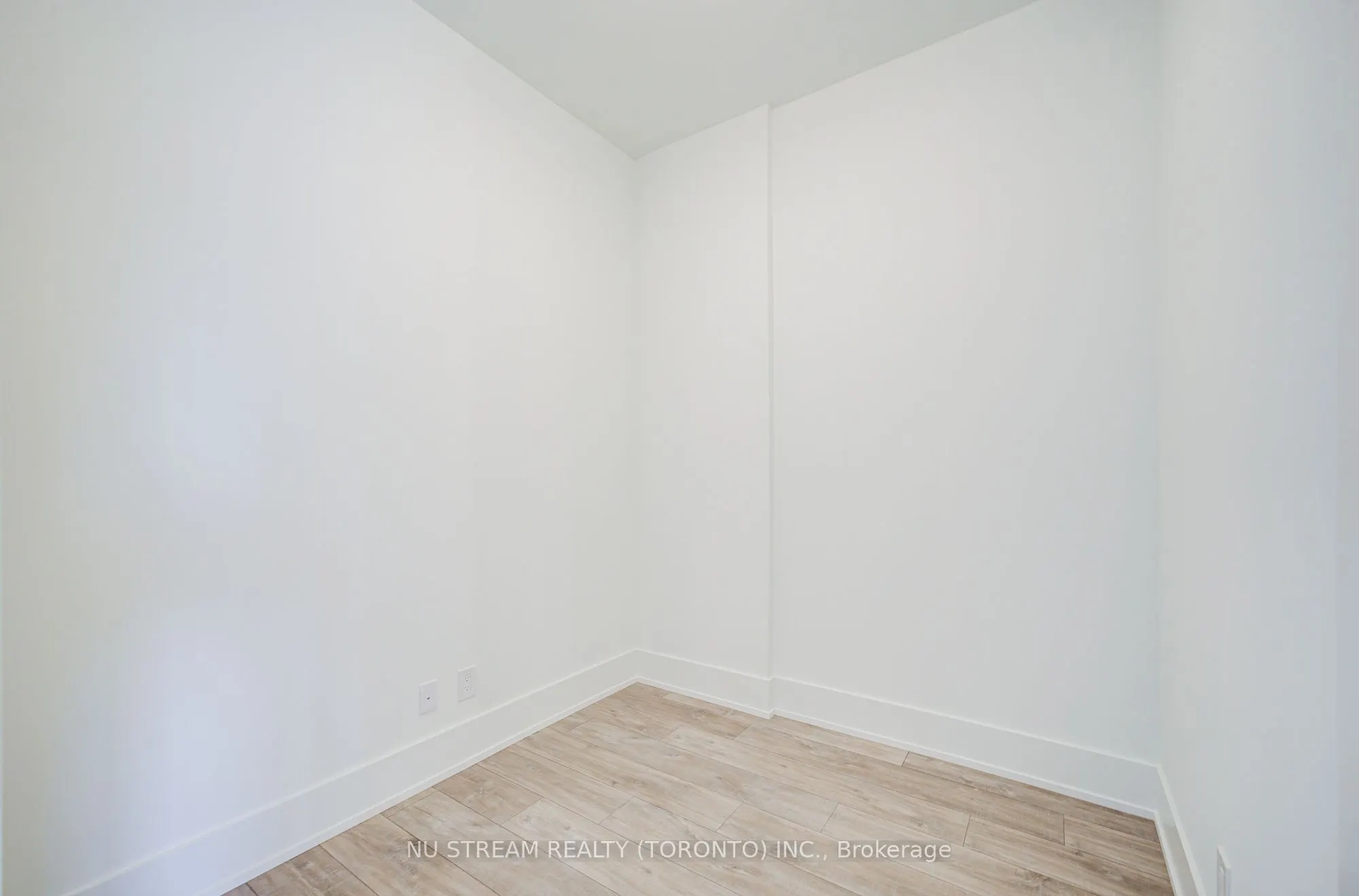 115 Denison Avenue, #509