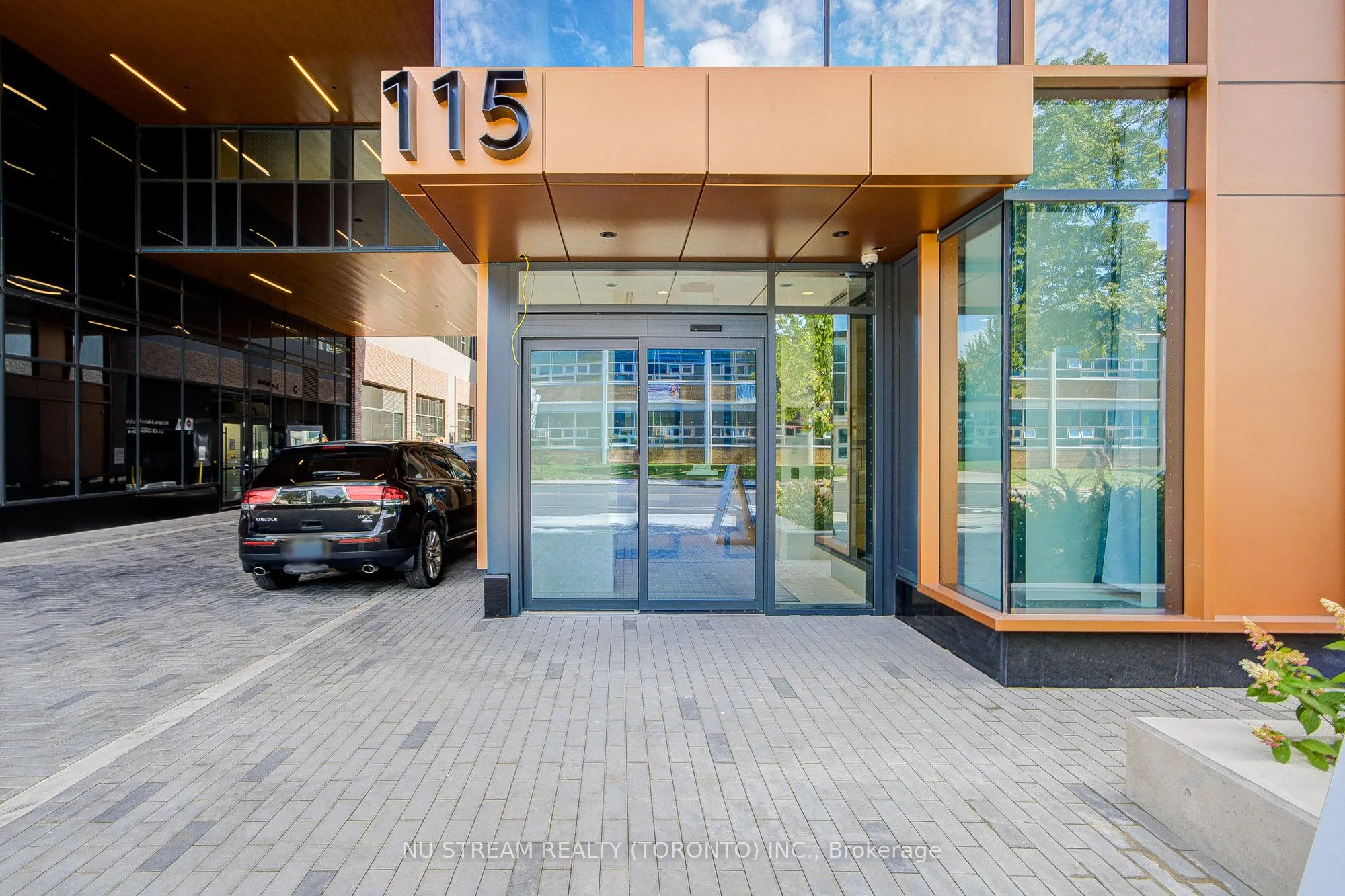 115 Denison Avenue, #509