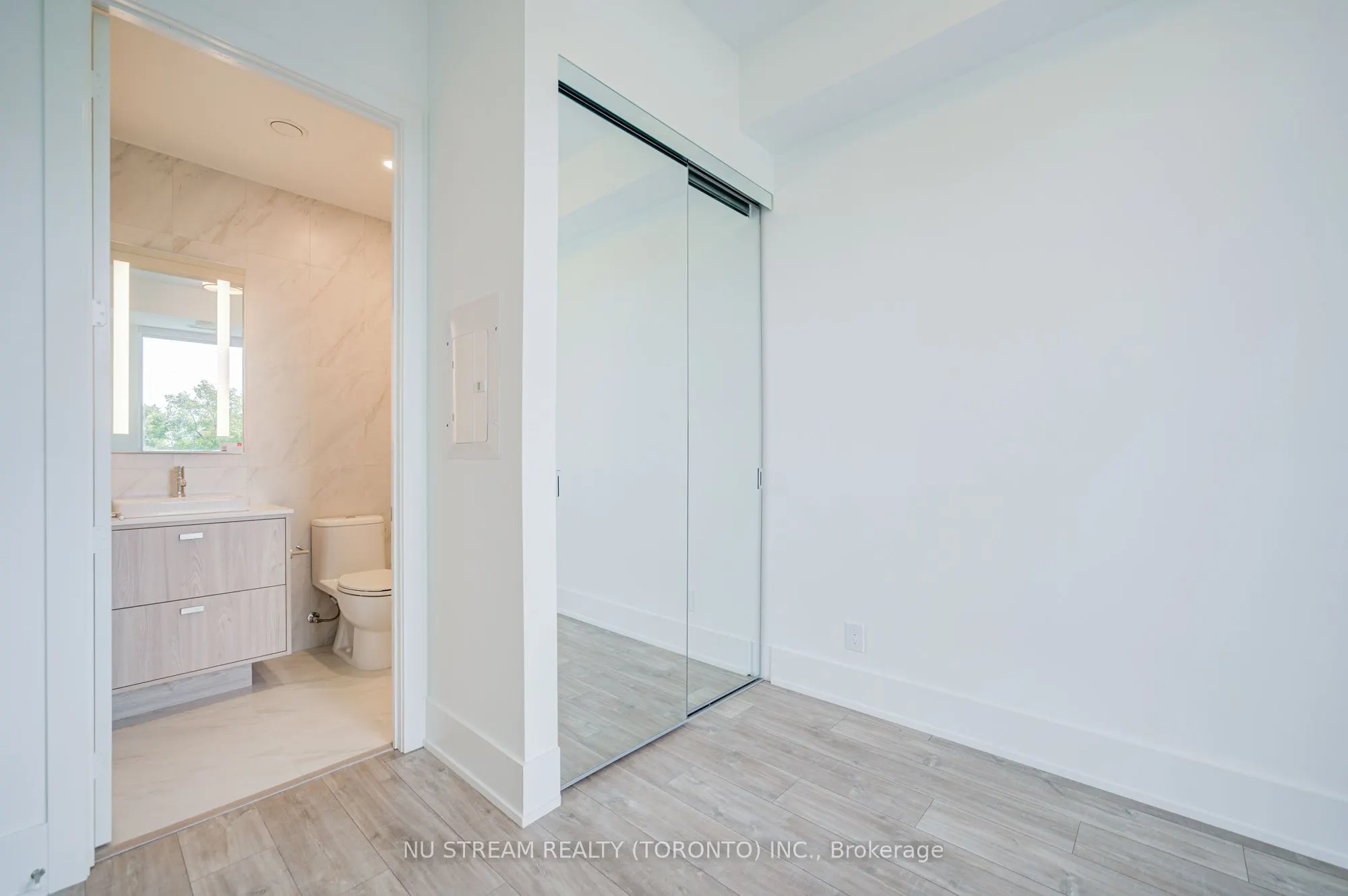 115 Denison Avenue, #509