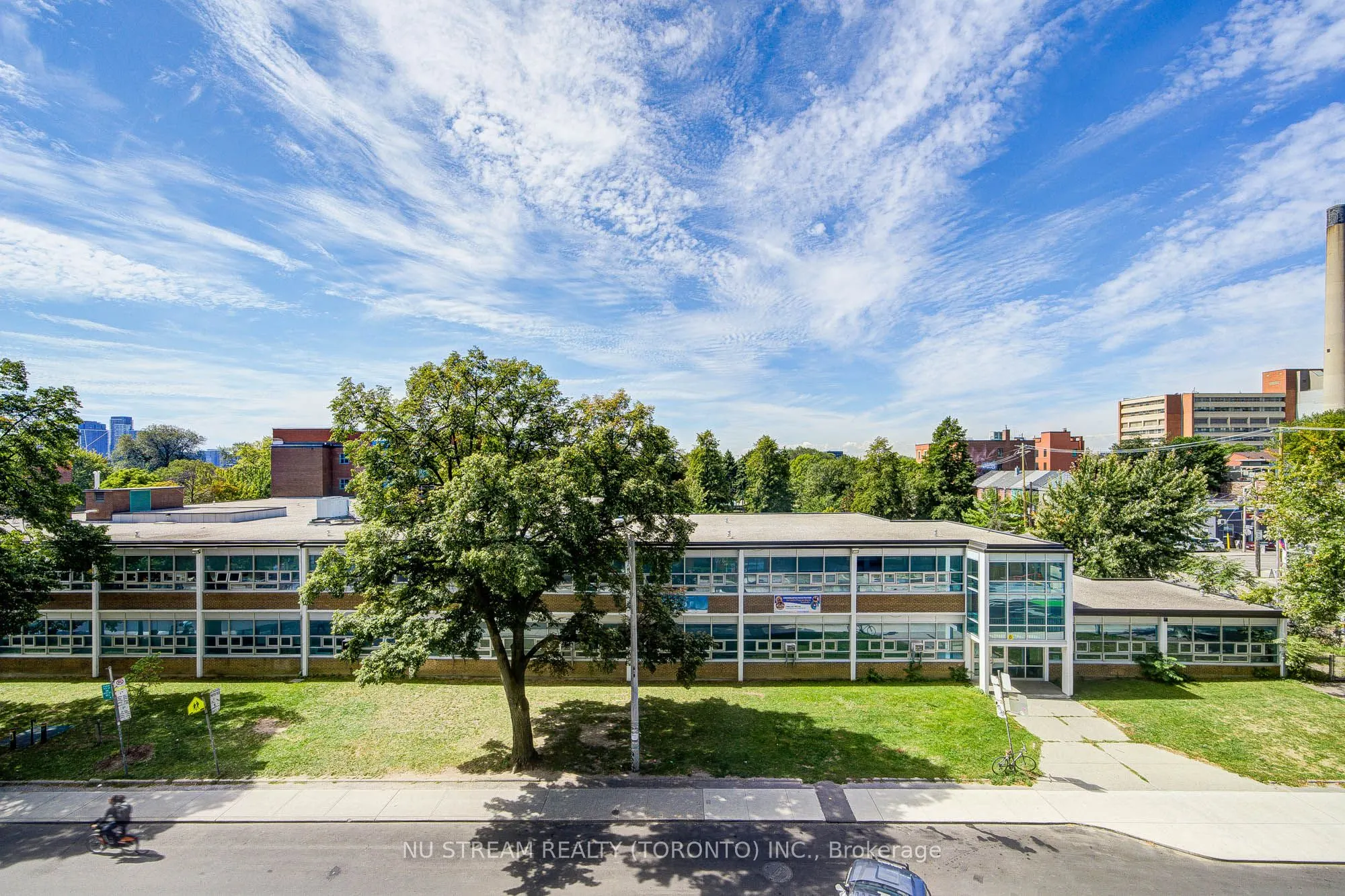 115 Denison Avenue, #509
