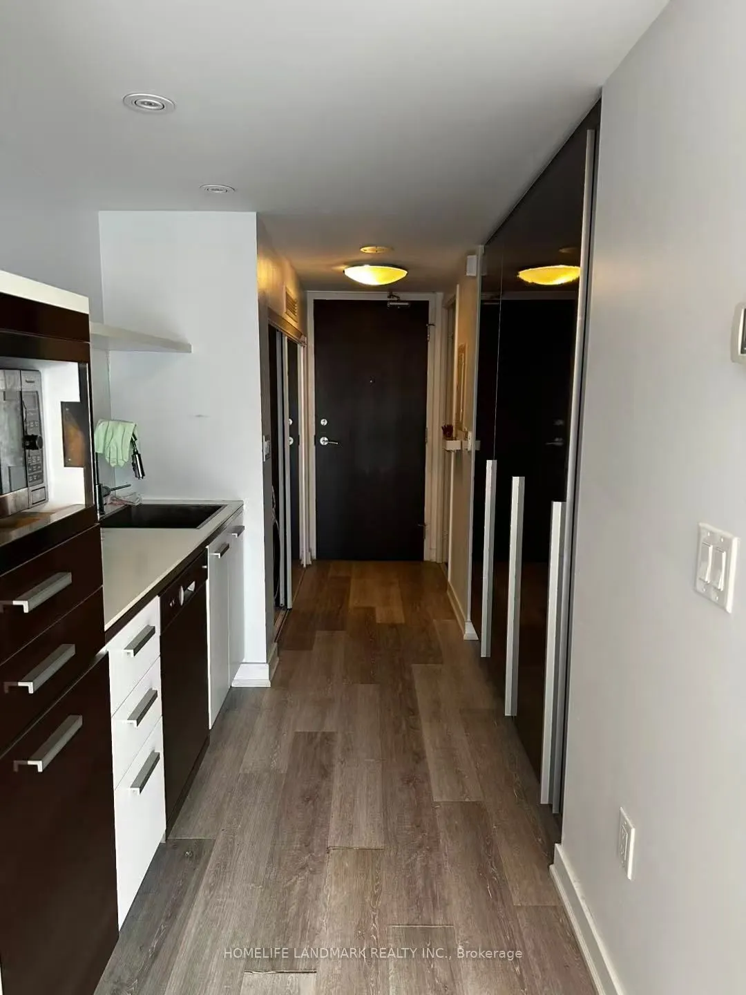 38 Dan Leckie Way, #1002