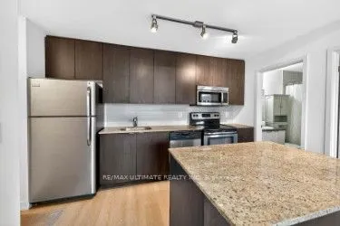 400 Wellington Street W, #501