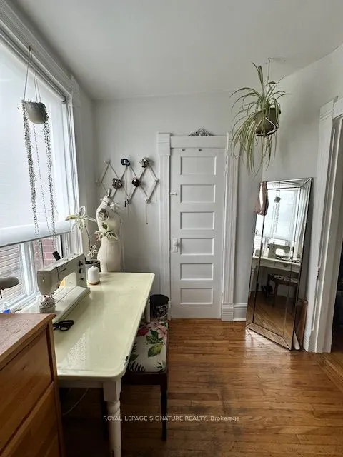 107 Lisgar Street, #Upper