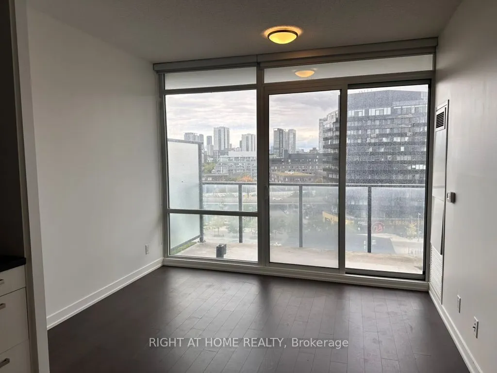 120 Bayview Avenue, #33