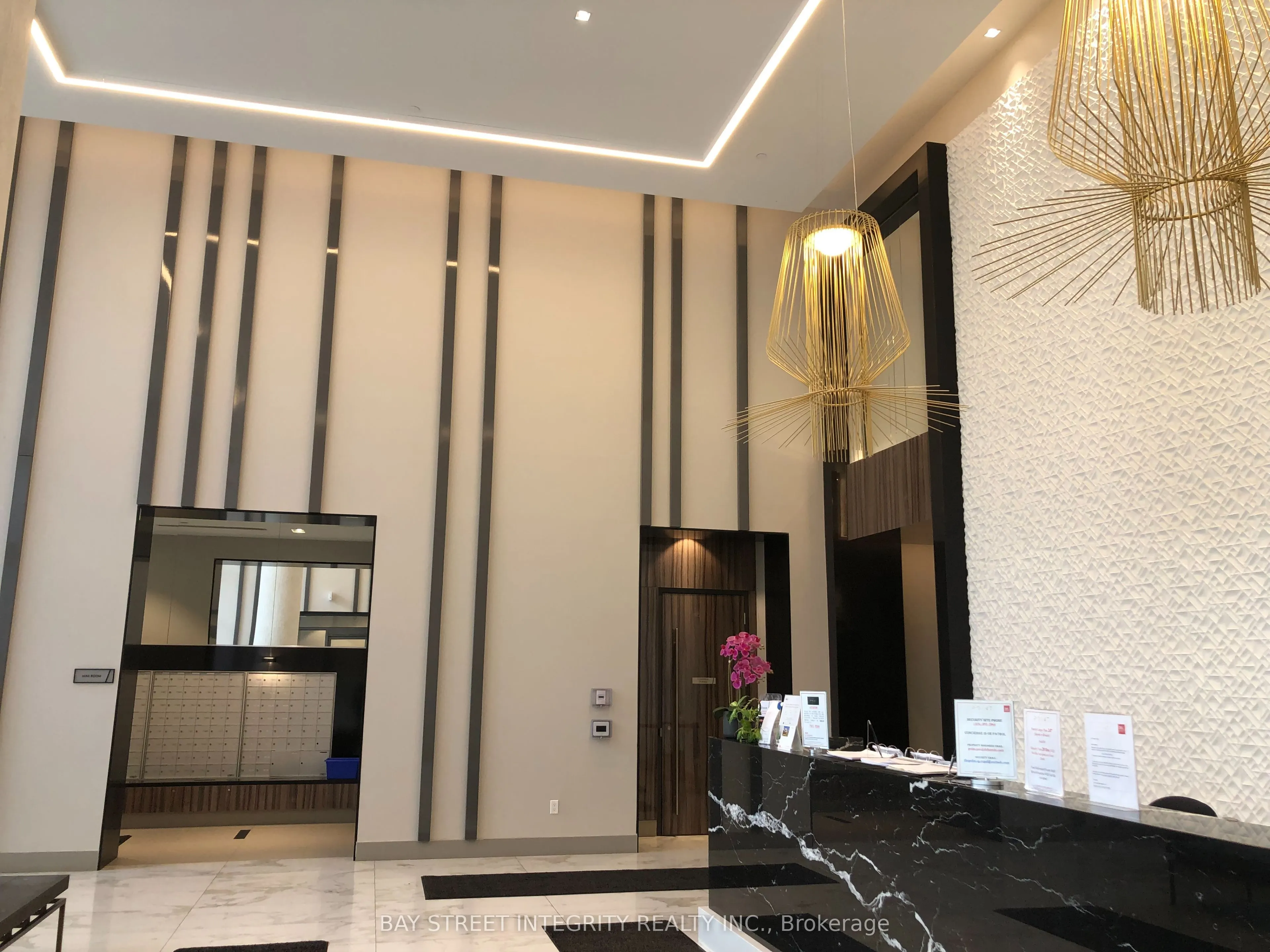 38 Forest Manor Road, #403