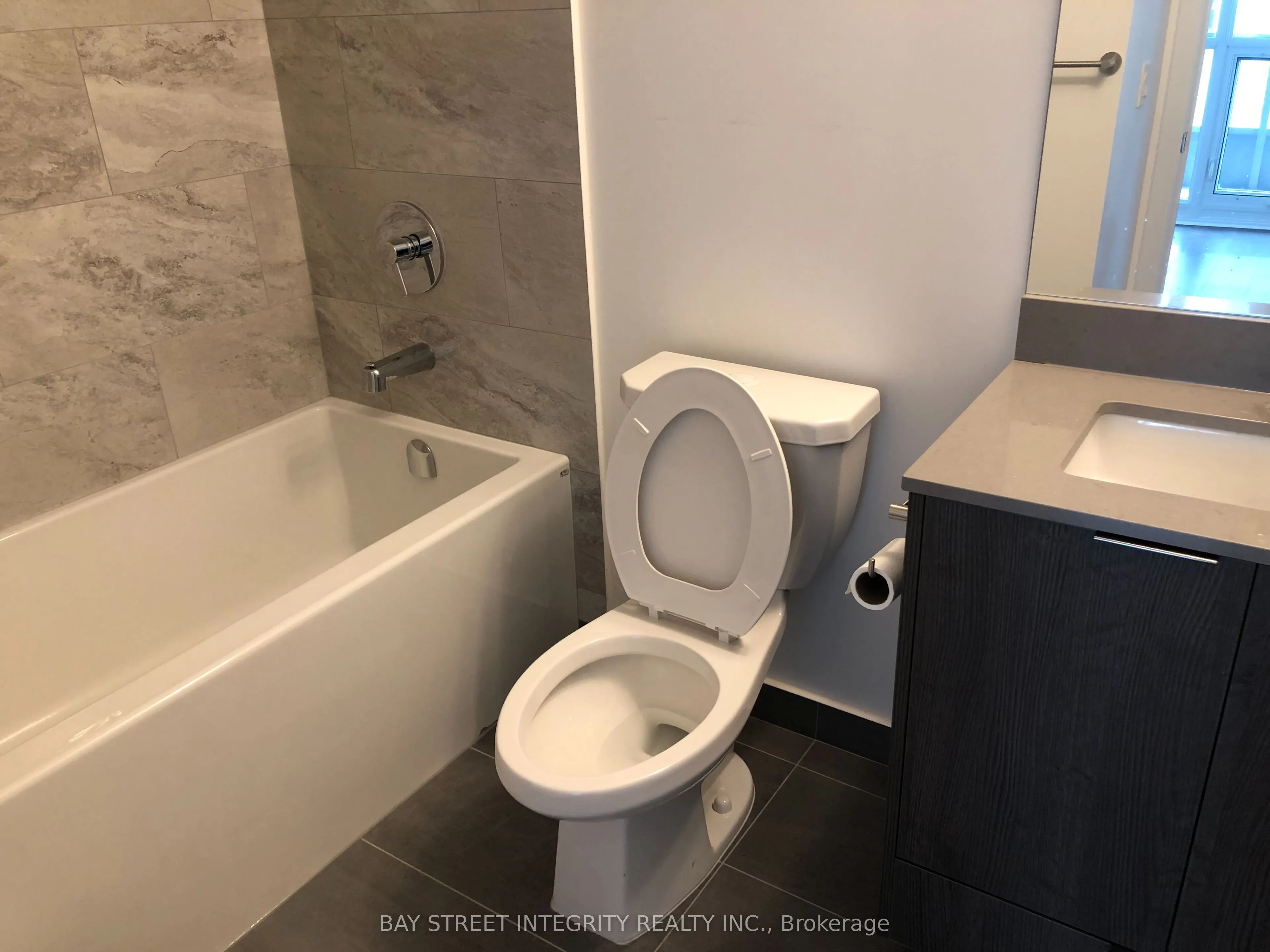 38 Forest Manor Road, #403