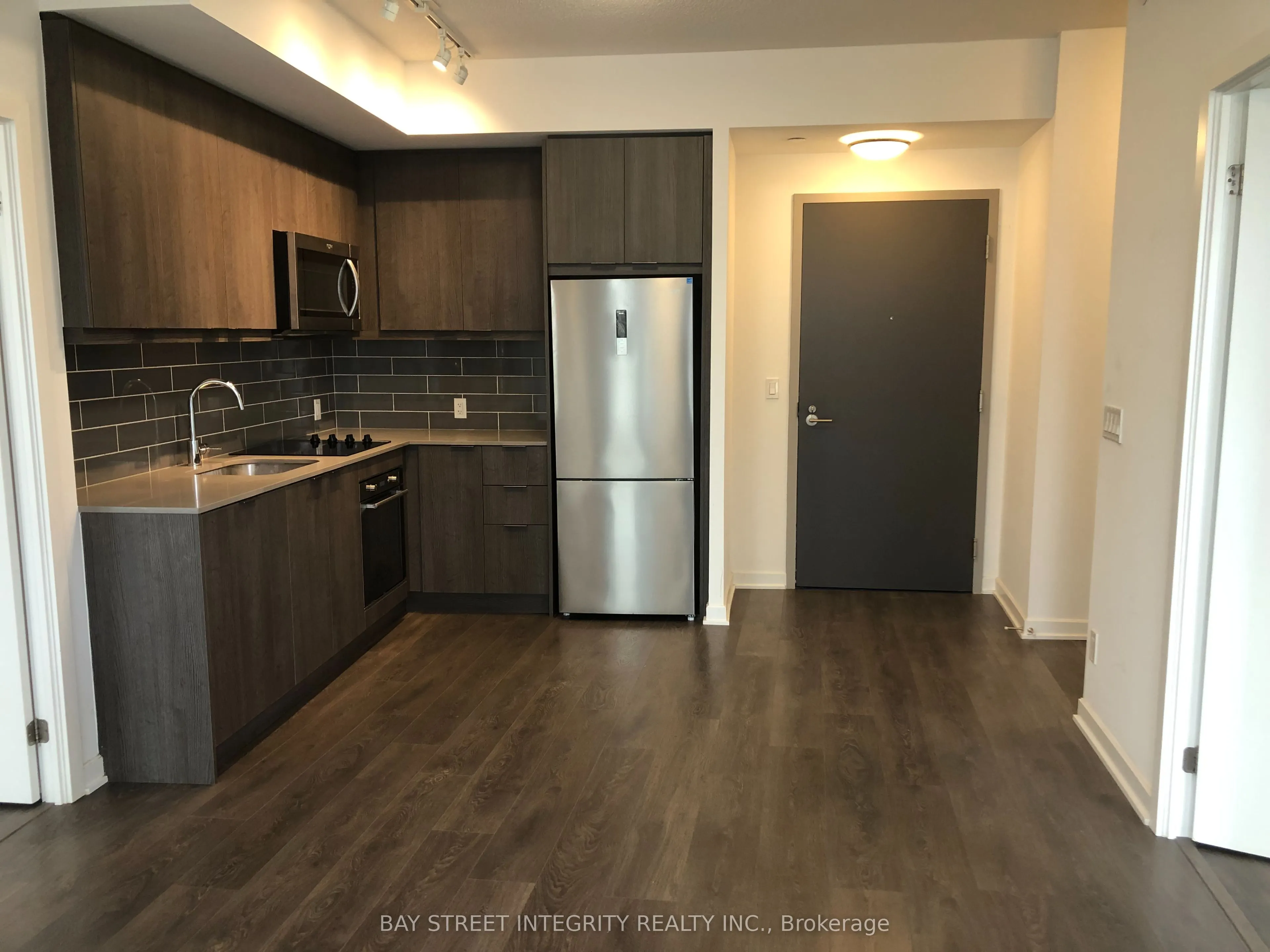 38 Forest Manor Road, #403