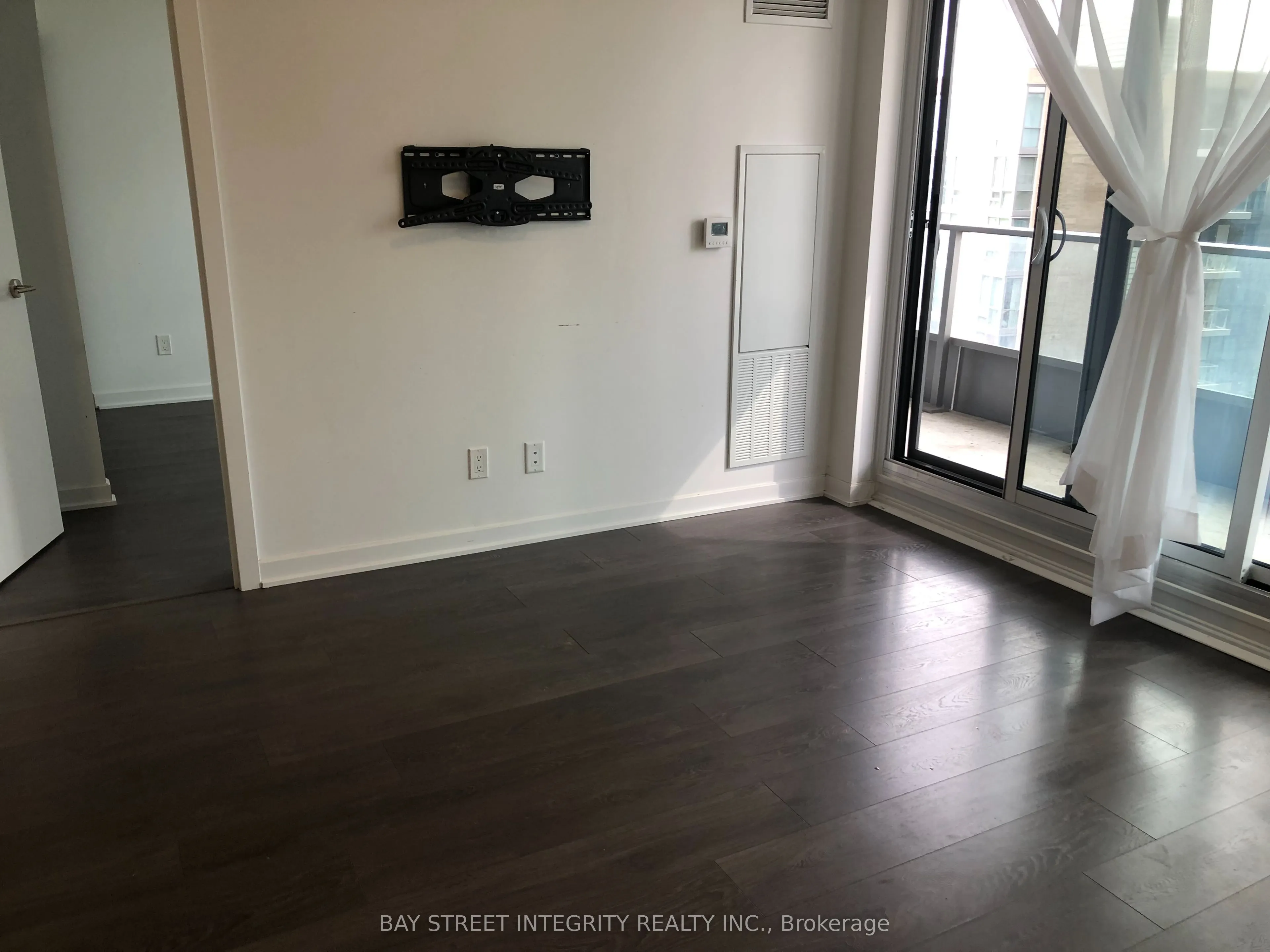38 Forest Manor Road, #403