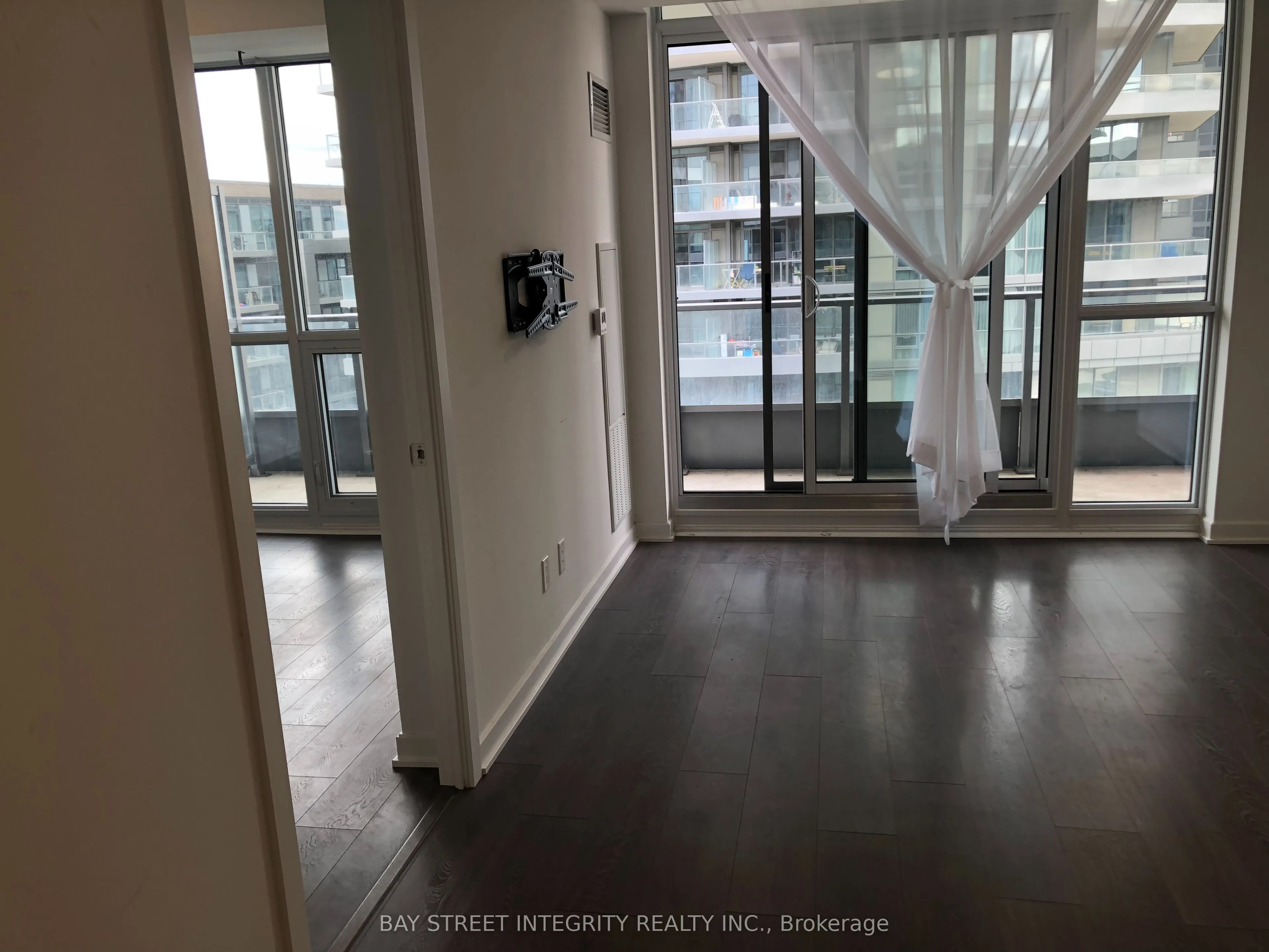 38 Forest Manor Road, #403
