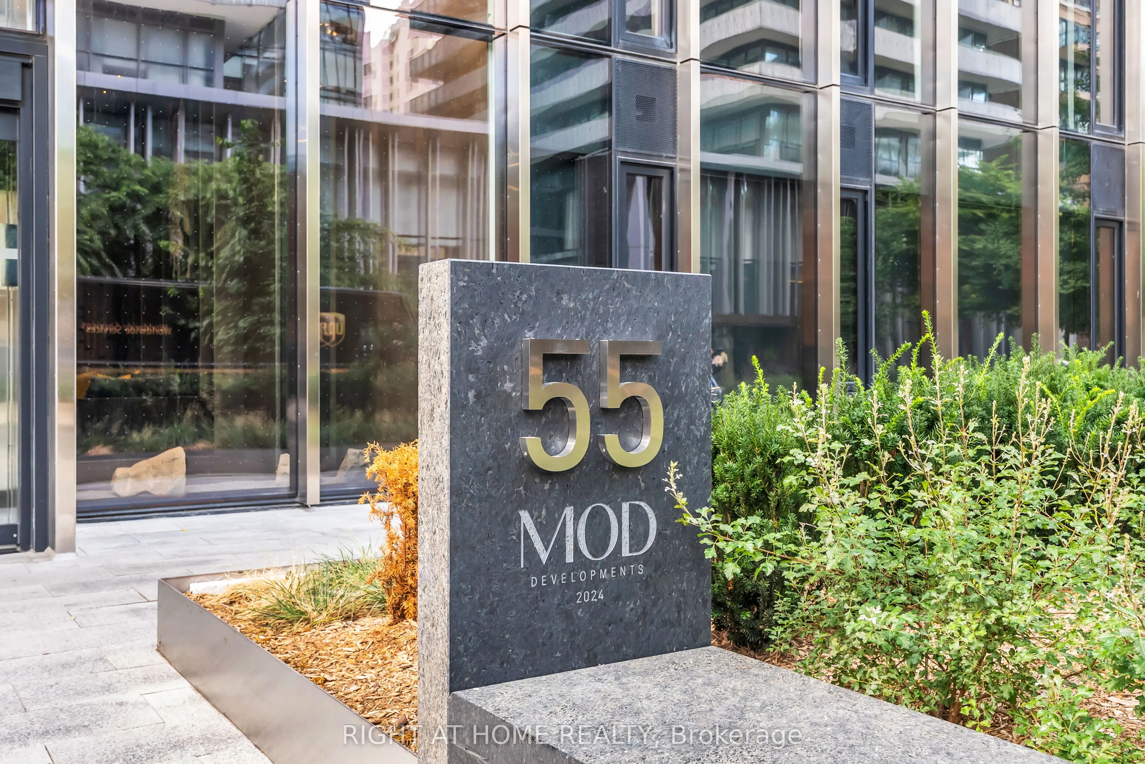 55 Charles Street E, #1301